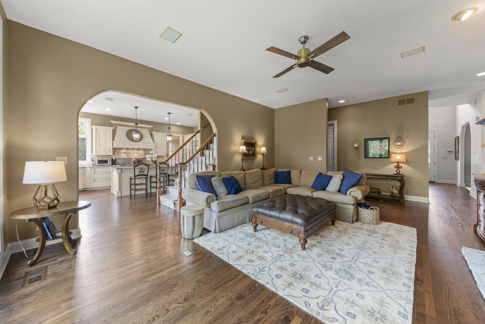 39W114 Fryendall Court