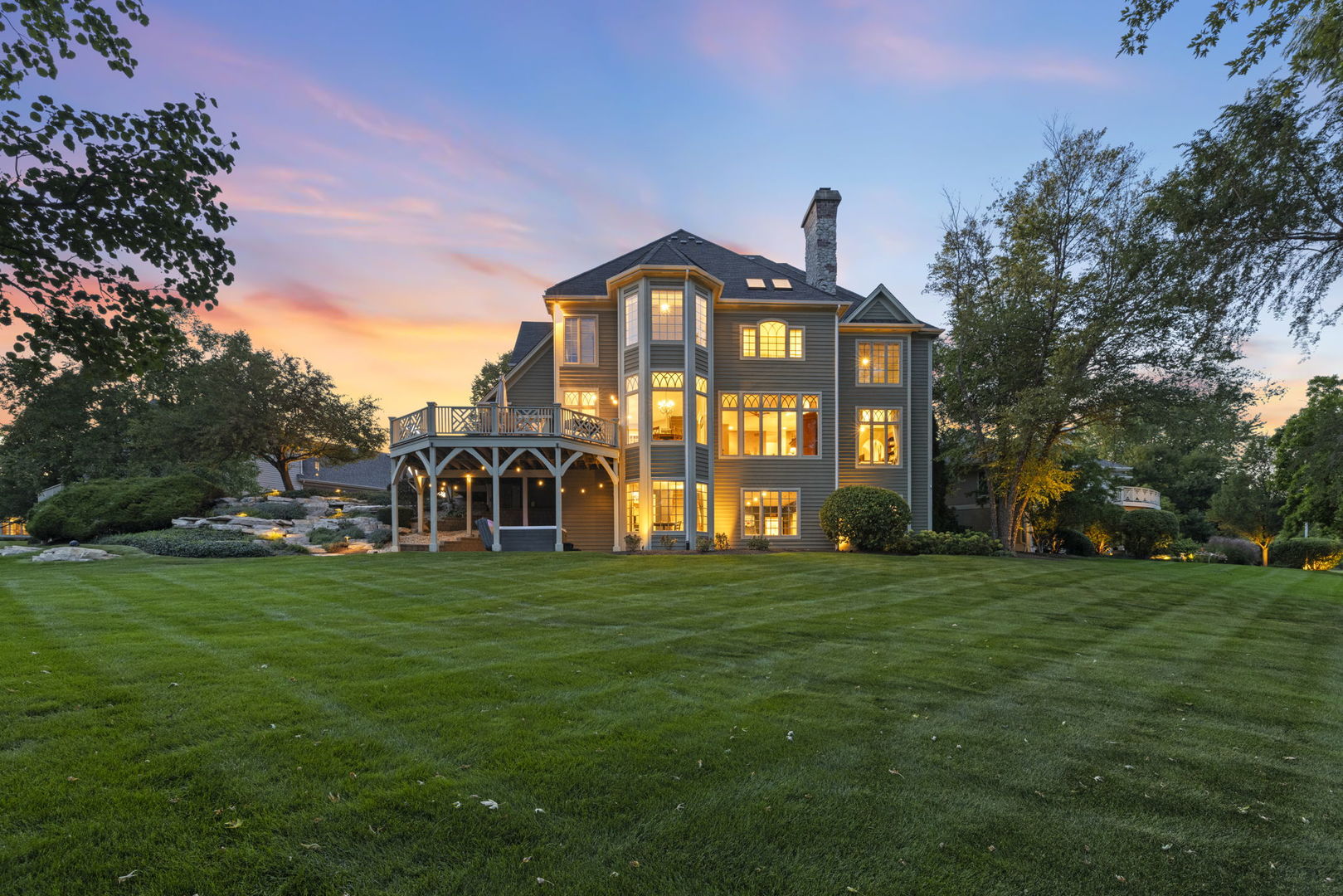 39W114 Fryendall Court