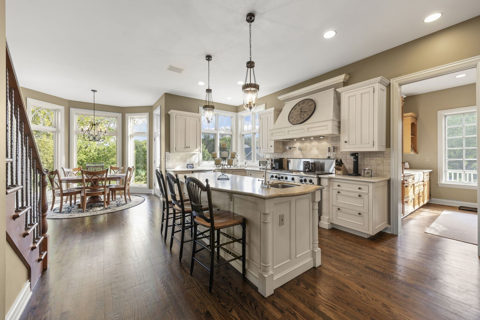 39W114 Fryendall Court