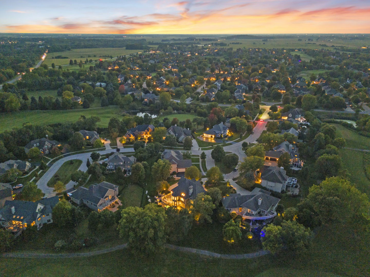 39W114 Fryendall Court