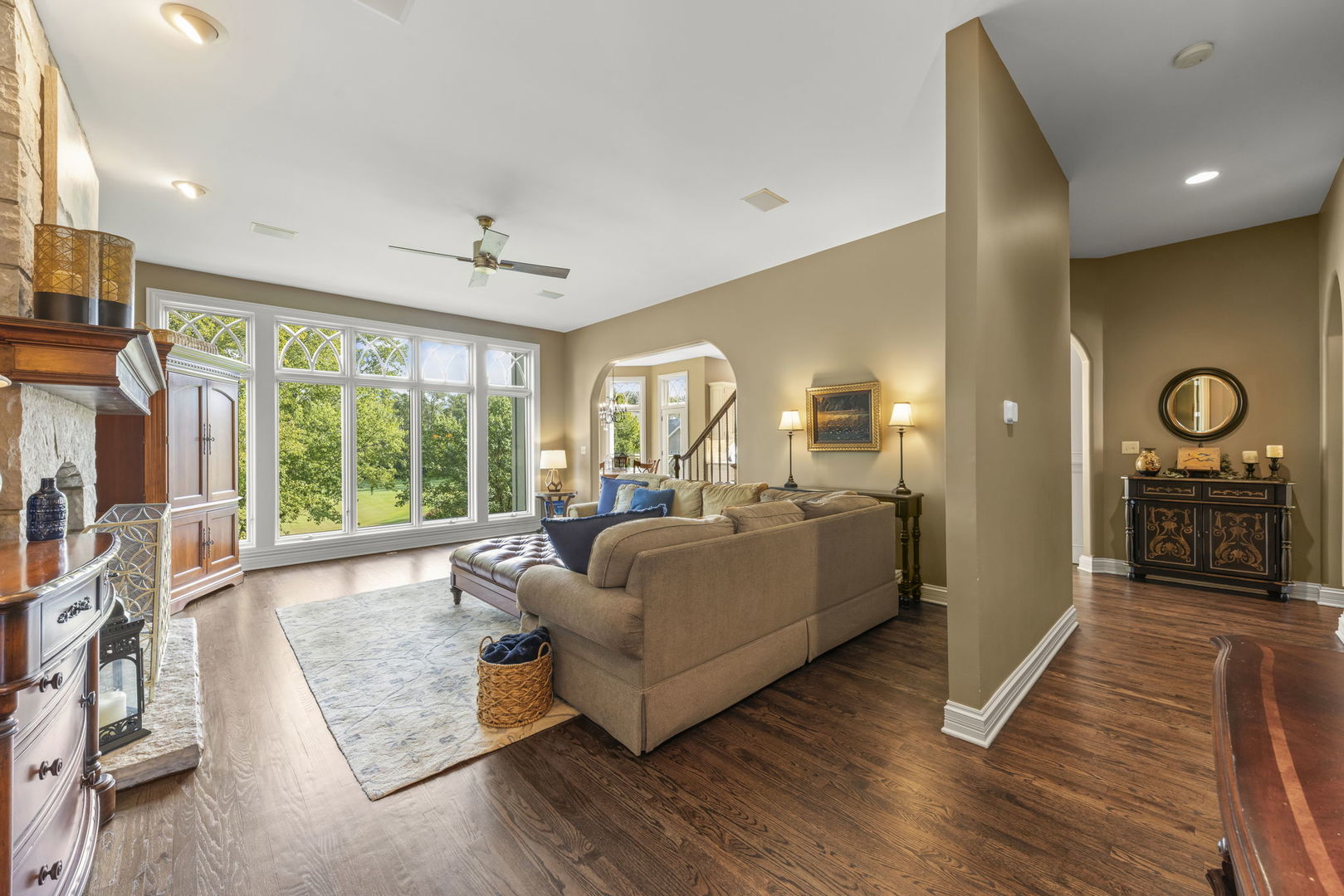 39W114 Fryendall Court