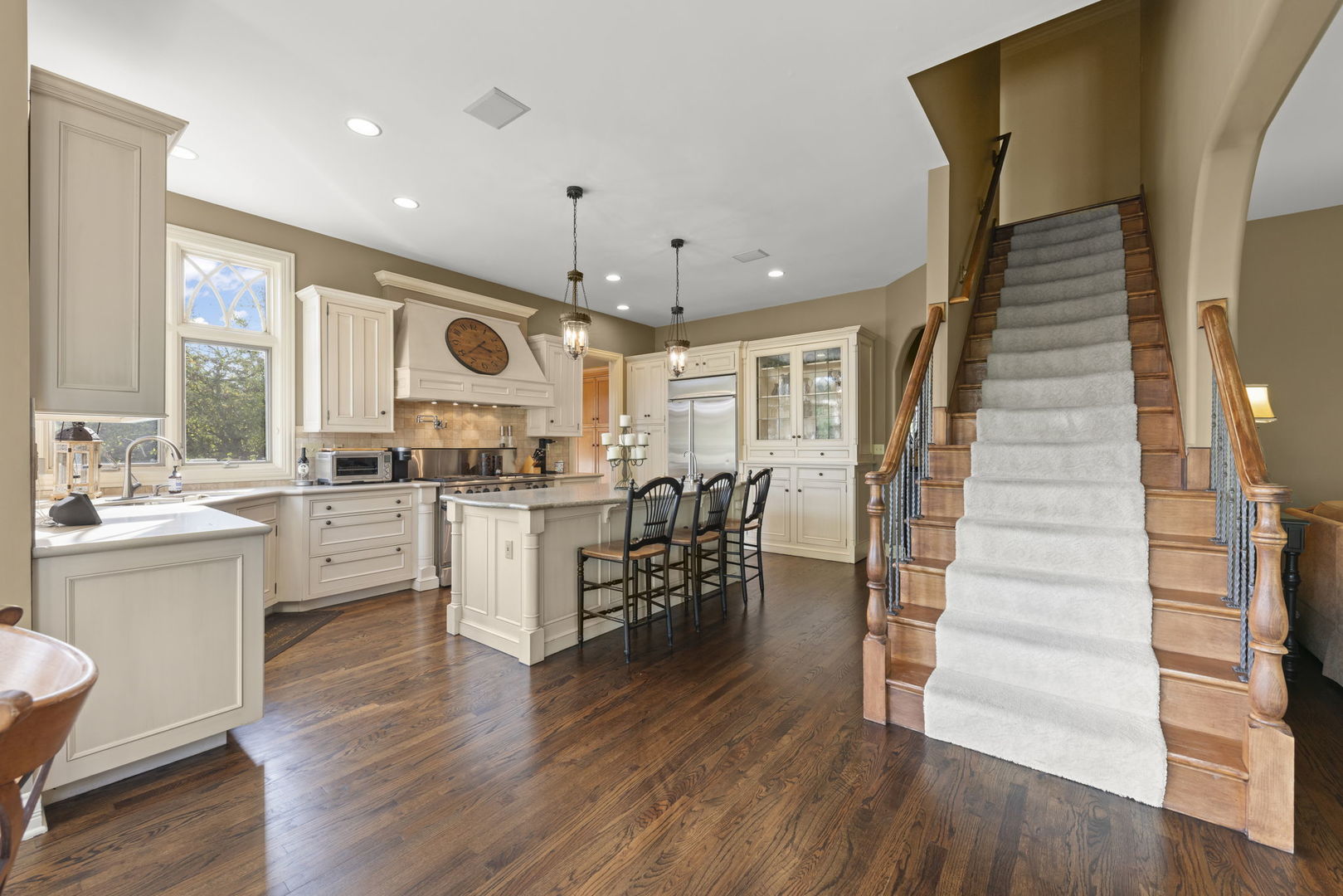 39W114 Fryendall Court