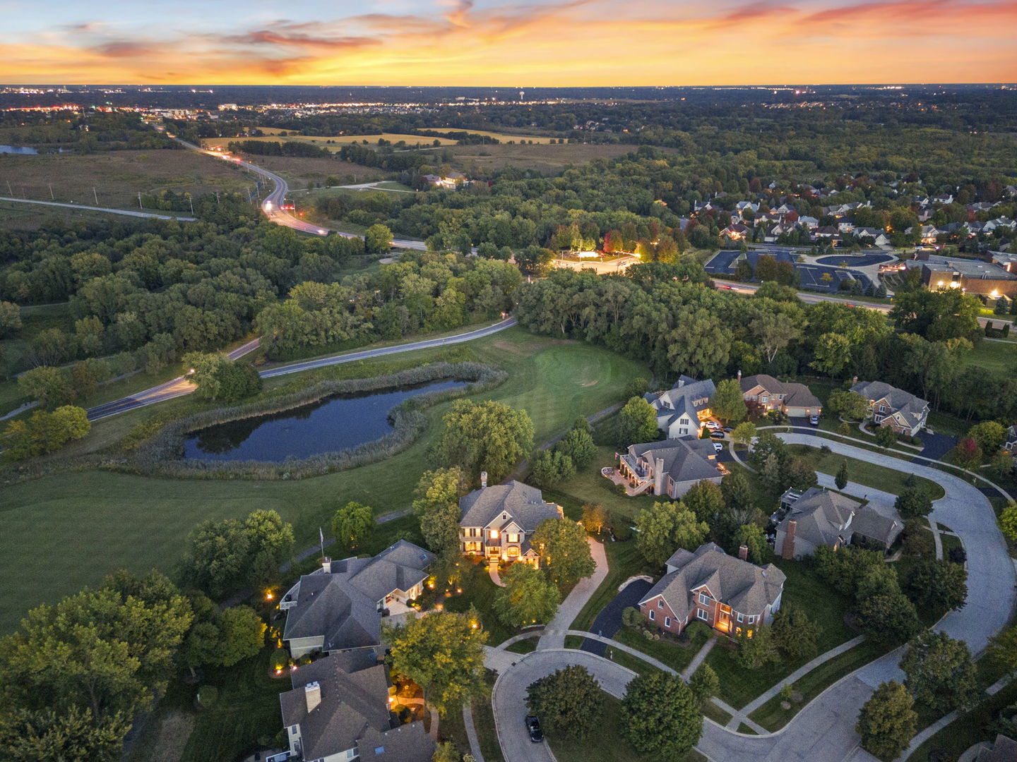 39W114 Fryendall Court