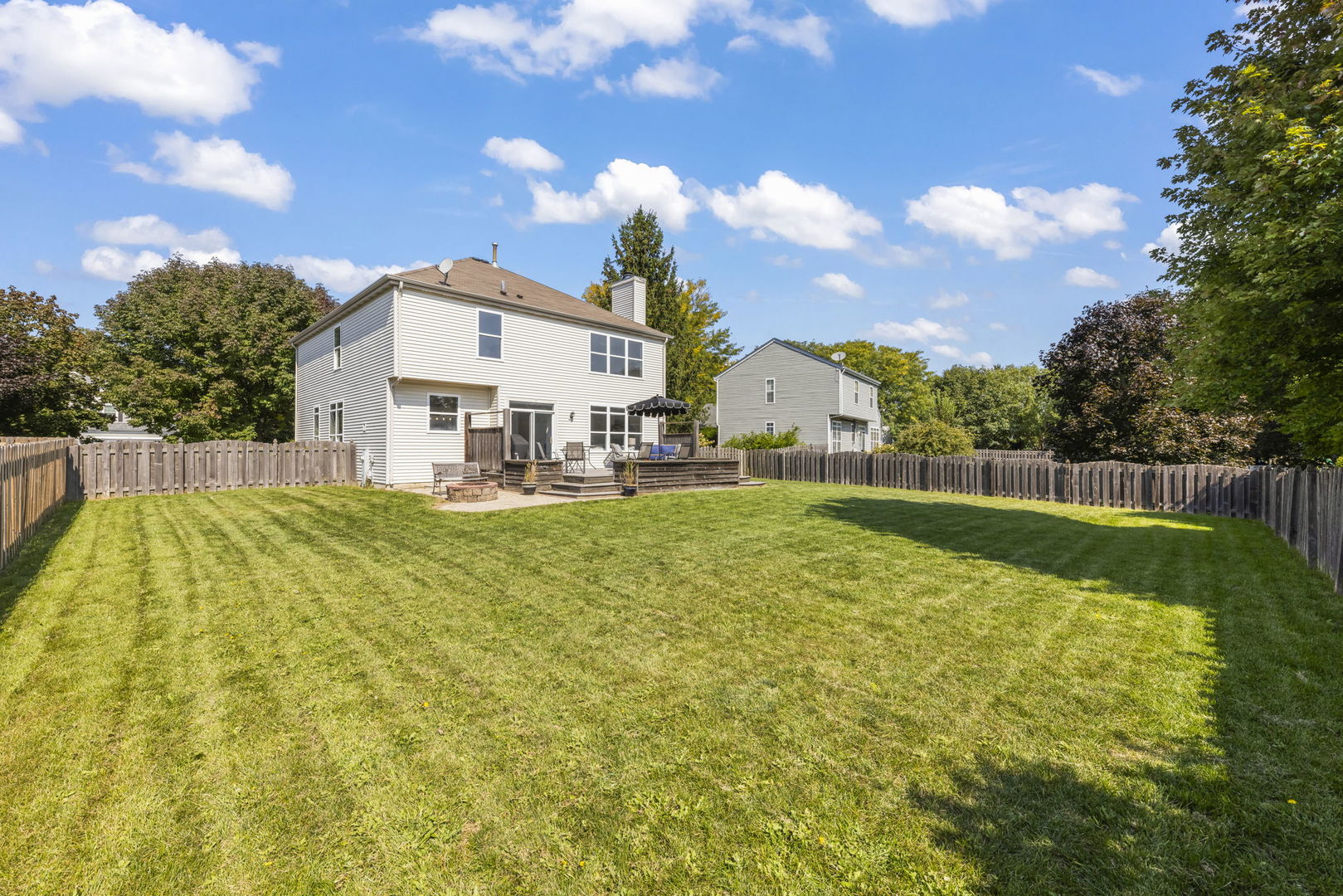 888 Summerhill Drive