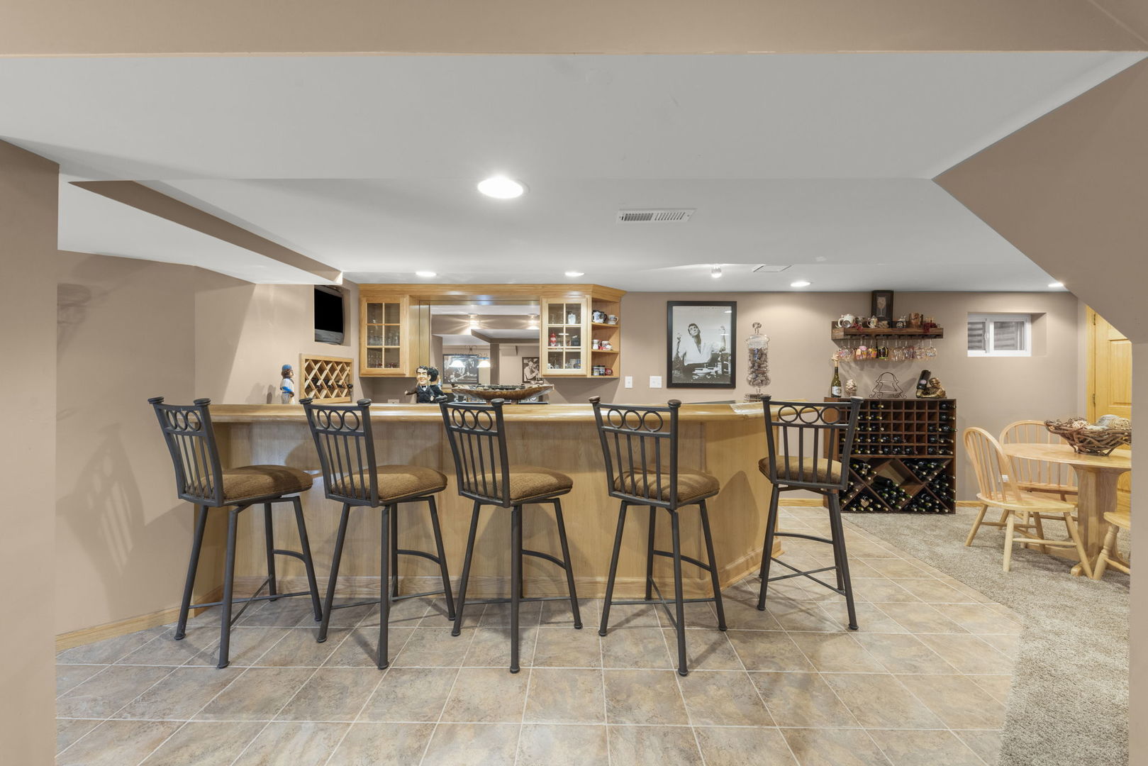 555 Waterford Drive