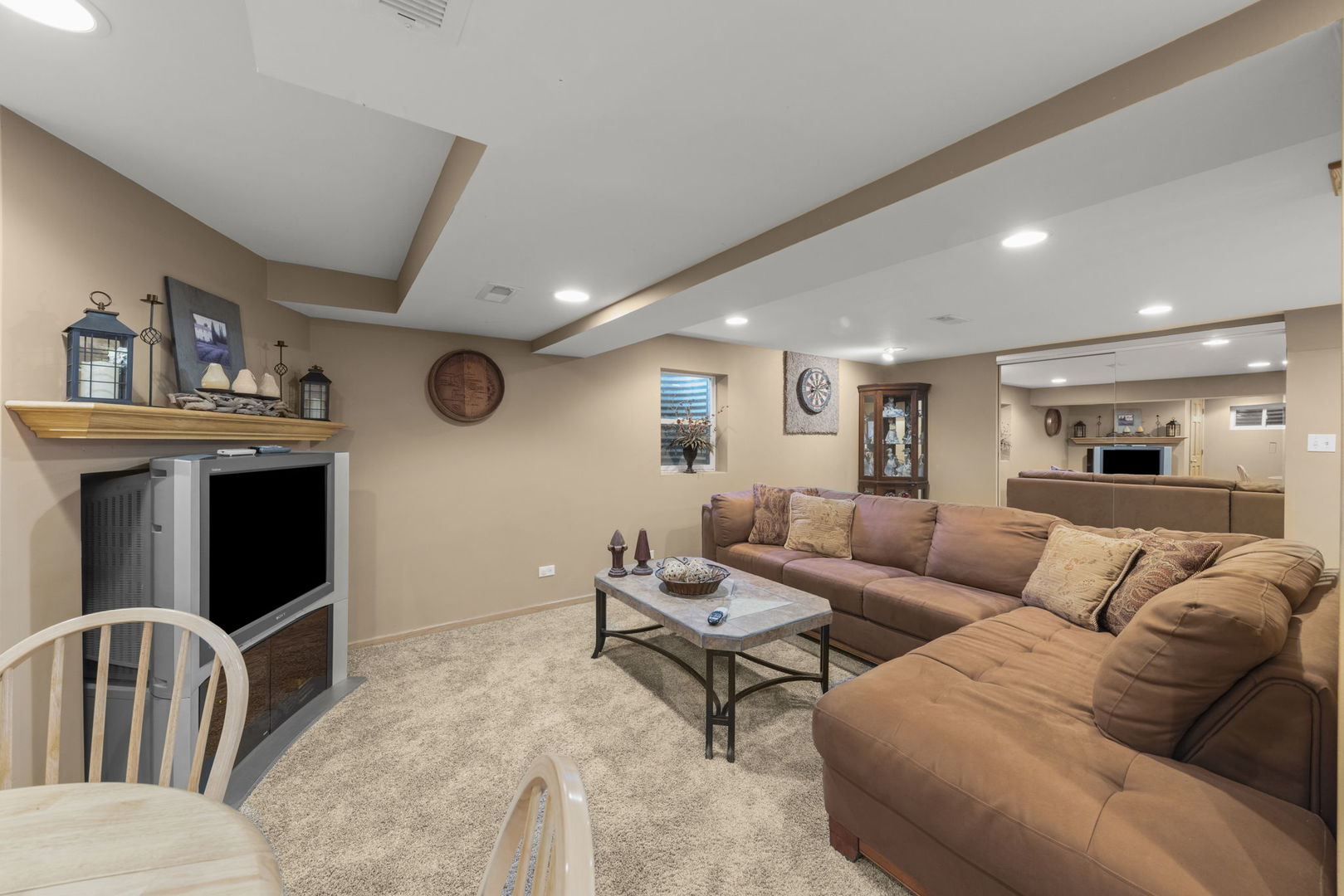 555 Waterford Drive