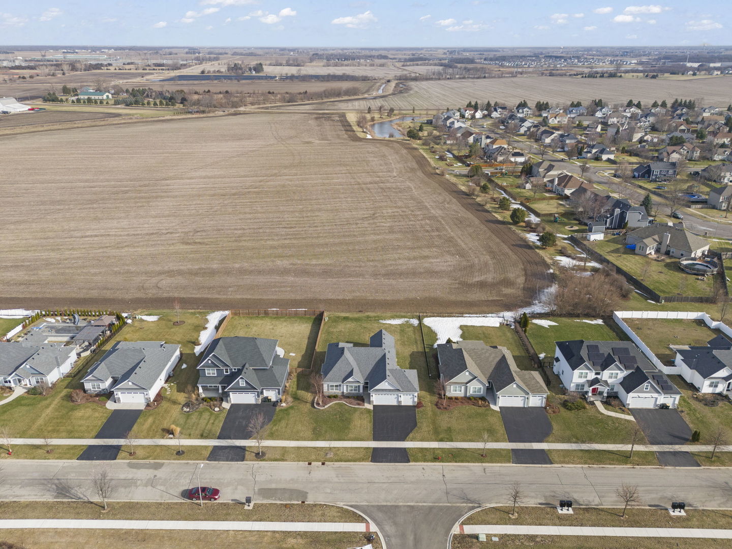 1121 Blackberry Shore Lane