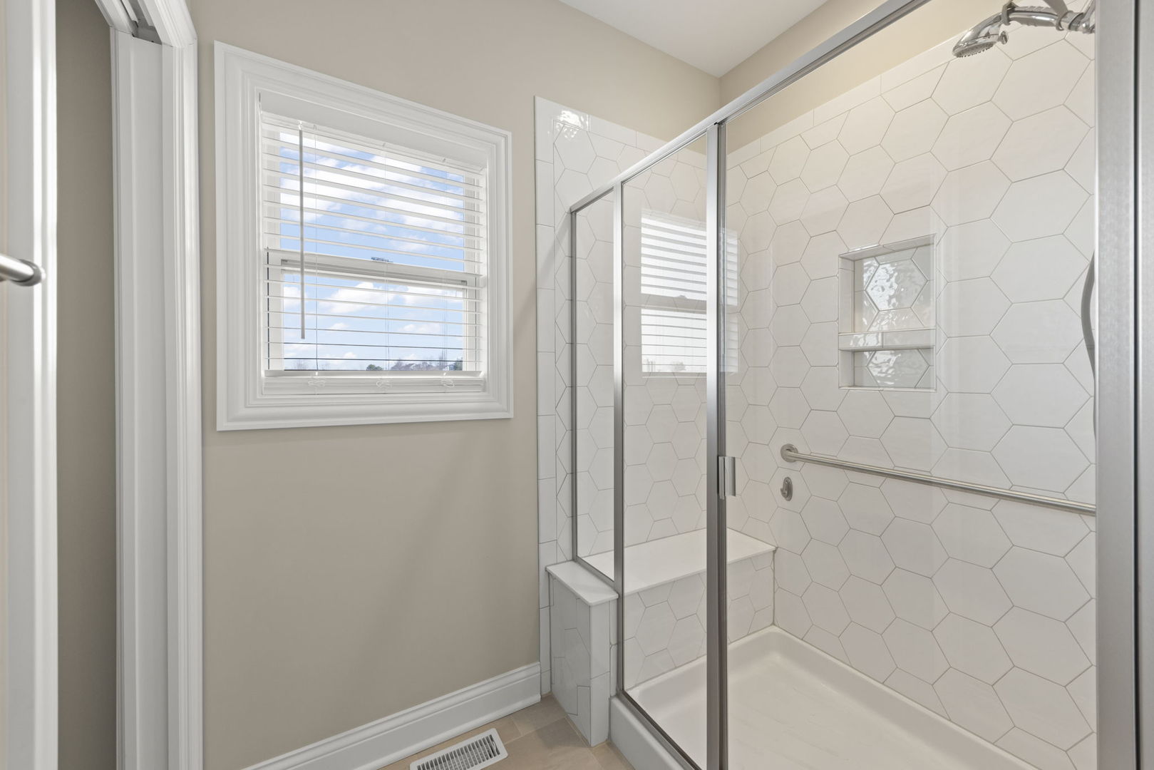 1121 Blackberry Shore Lane