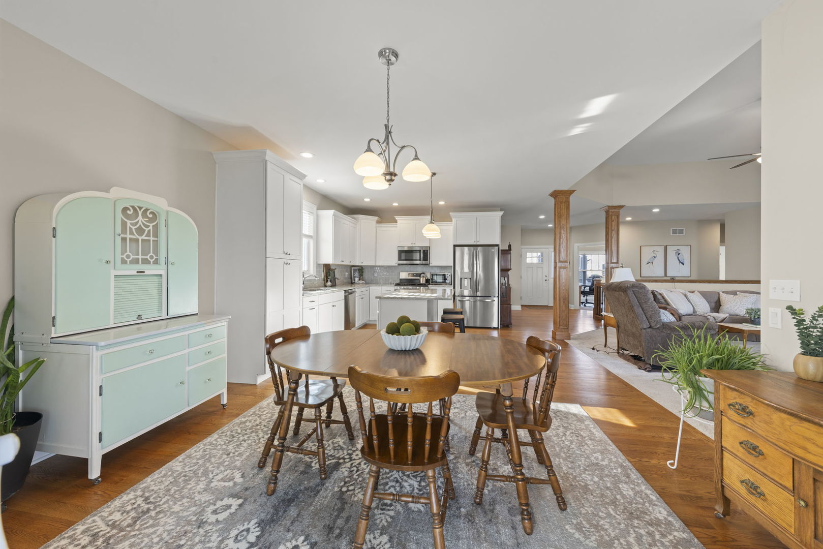 1121 Blackberry Shore Lane