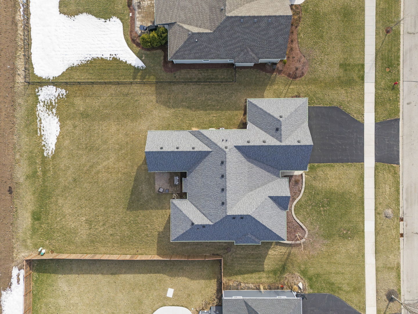 1121 Blackberry Shore Lane