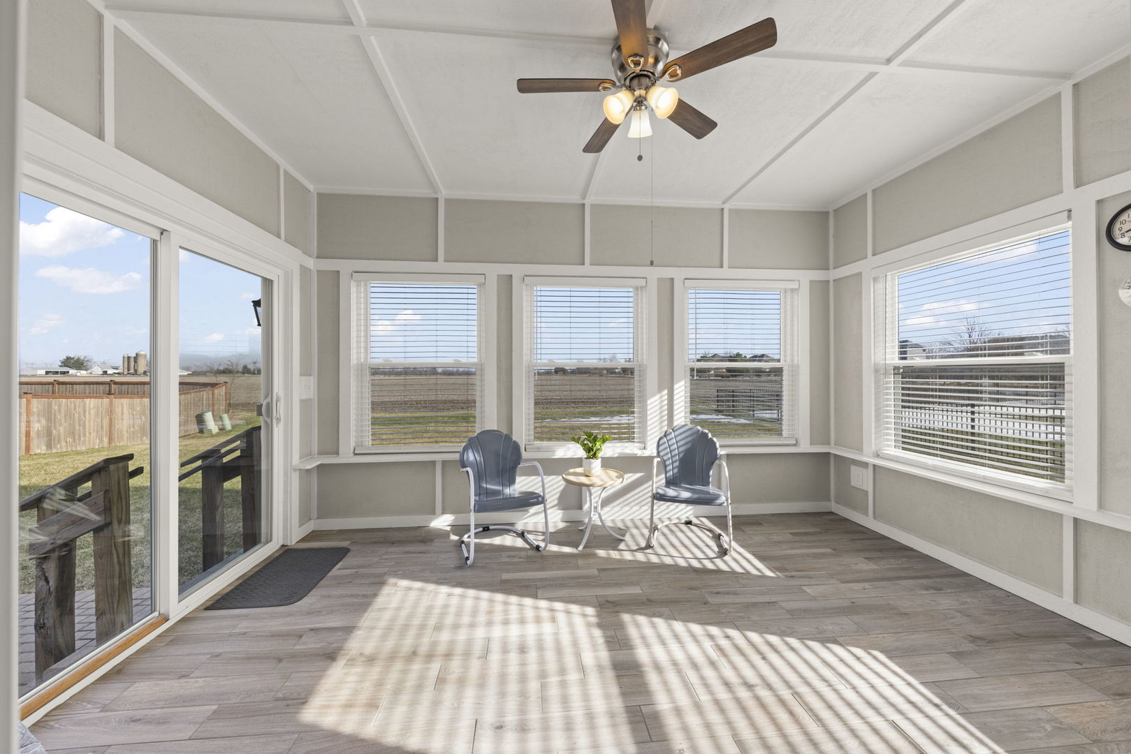 1121 Blackberry Shore Lane