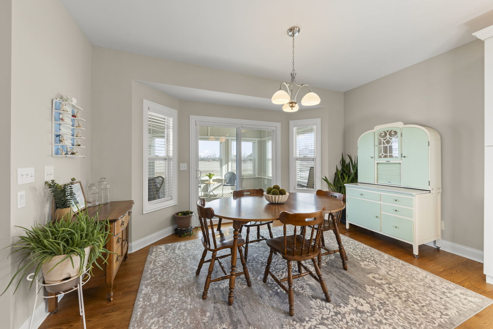 1121 Blackberry Shore Lane