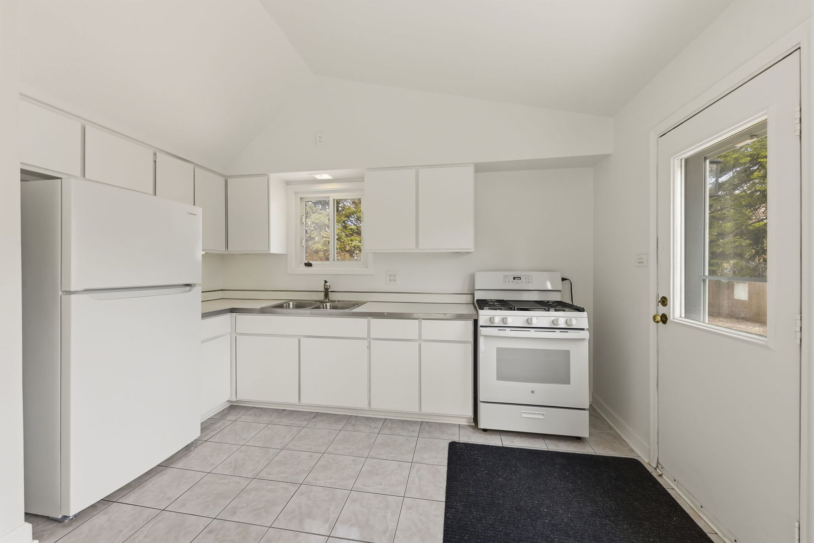 518 E North Broadway Street