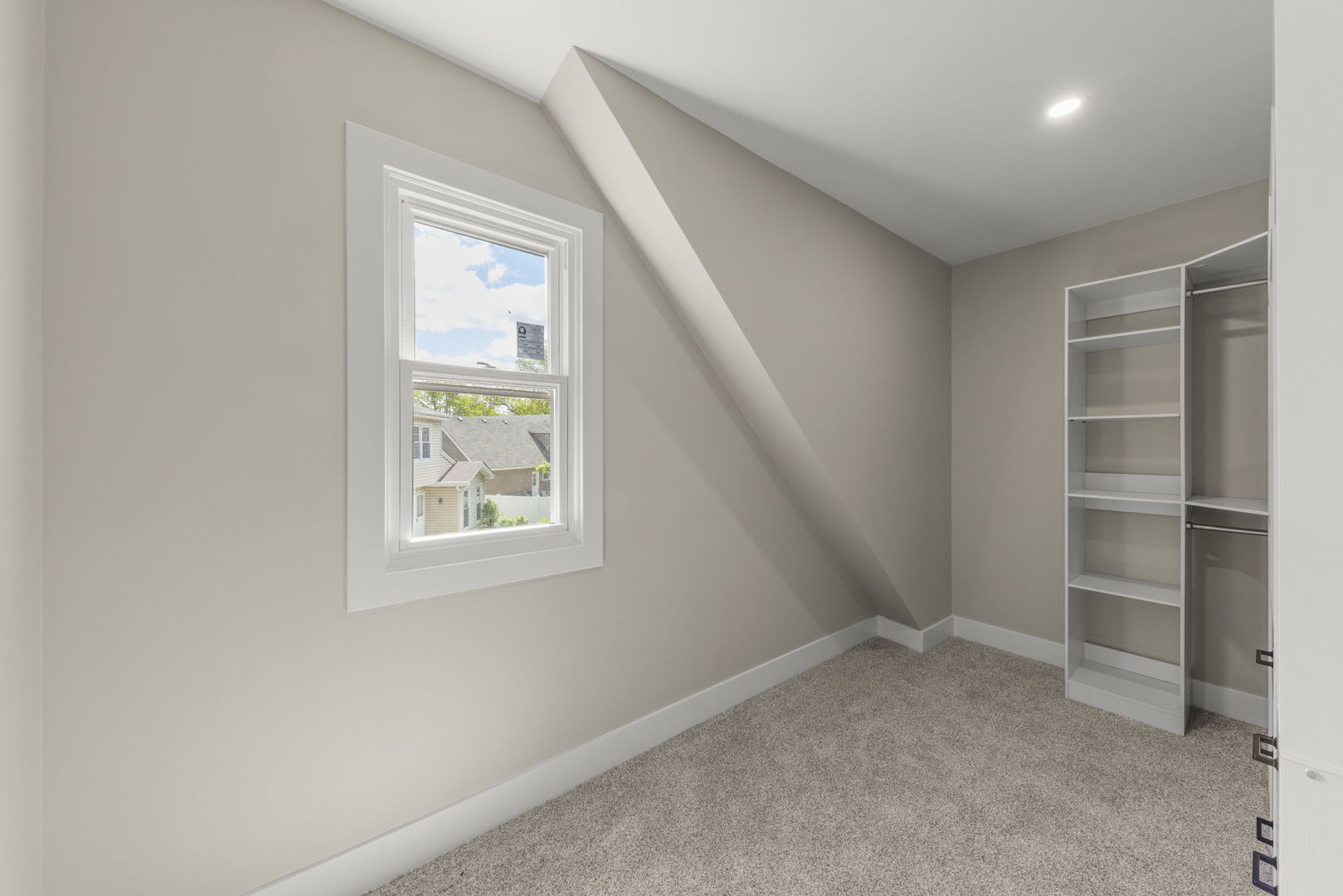 625 Edward Road