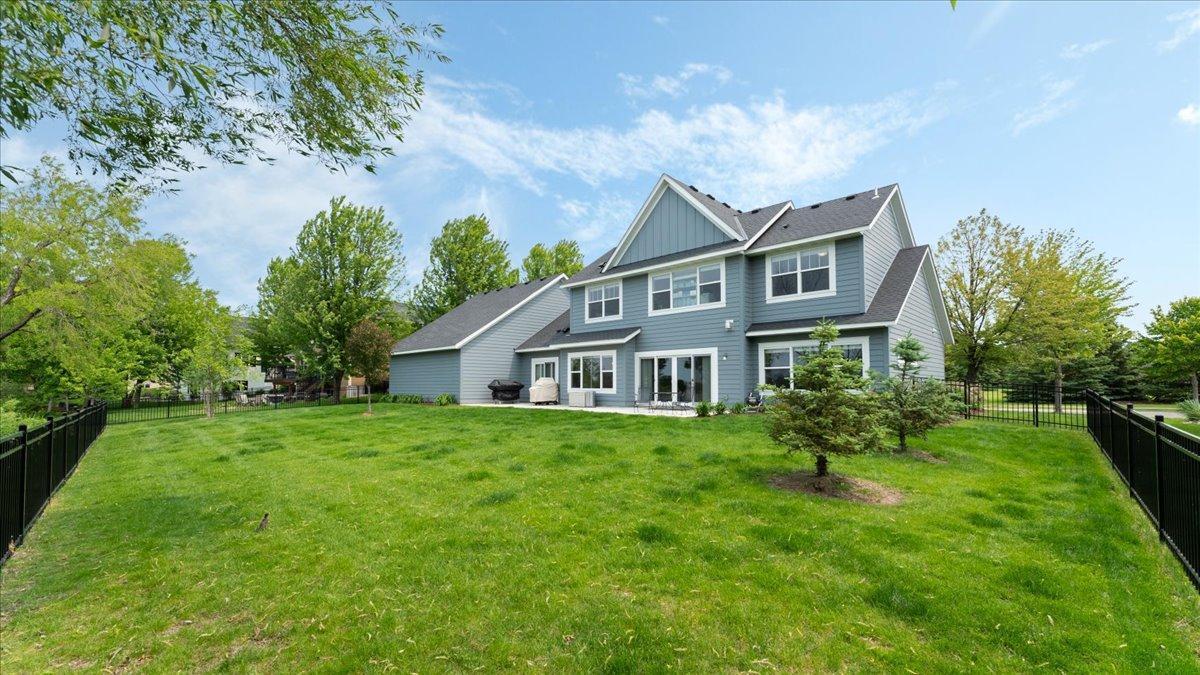 6439 W Laketowne Drive
