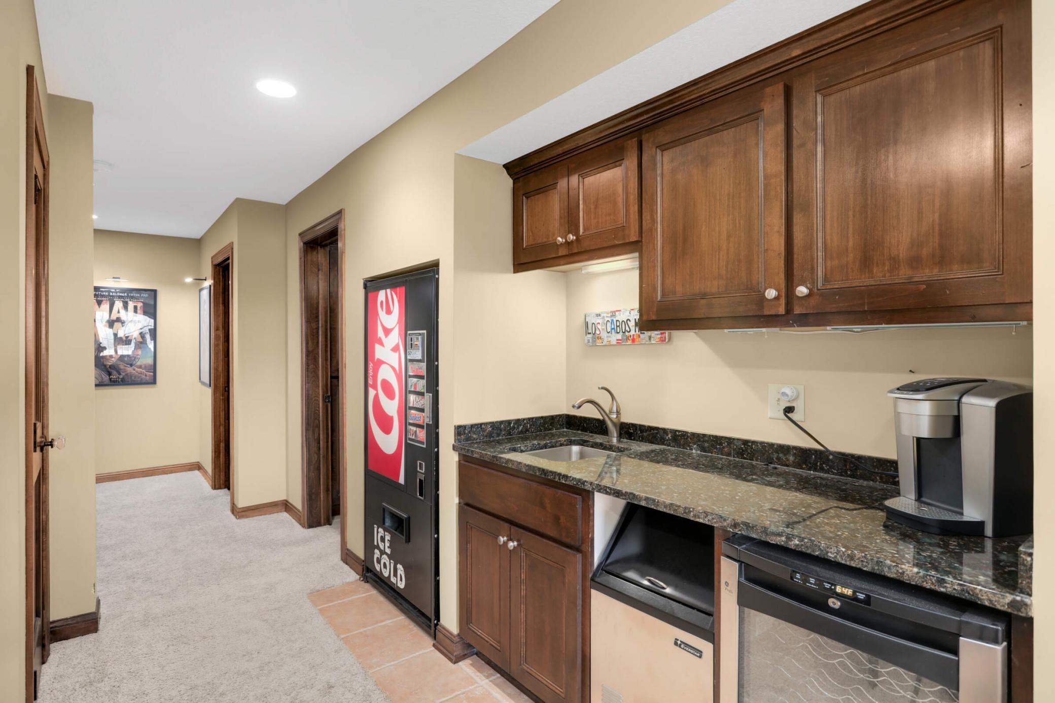 11692 E Laketowne Drive