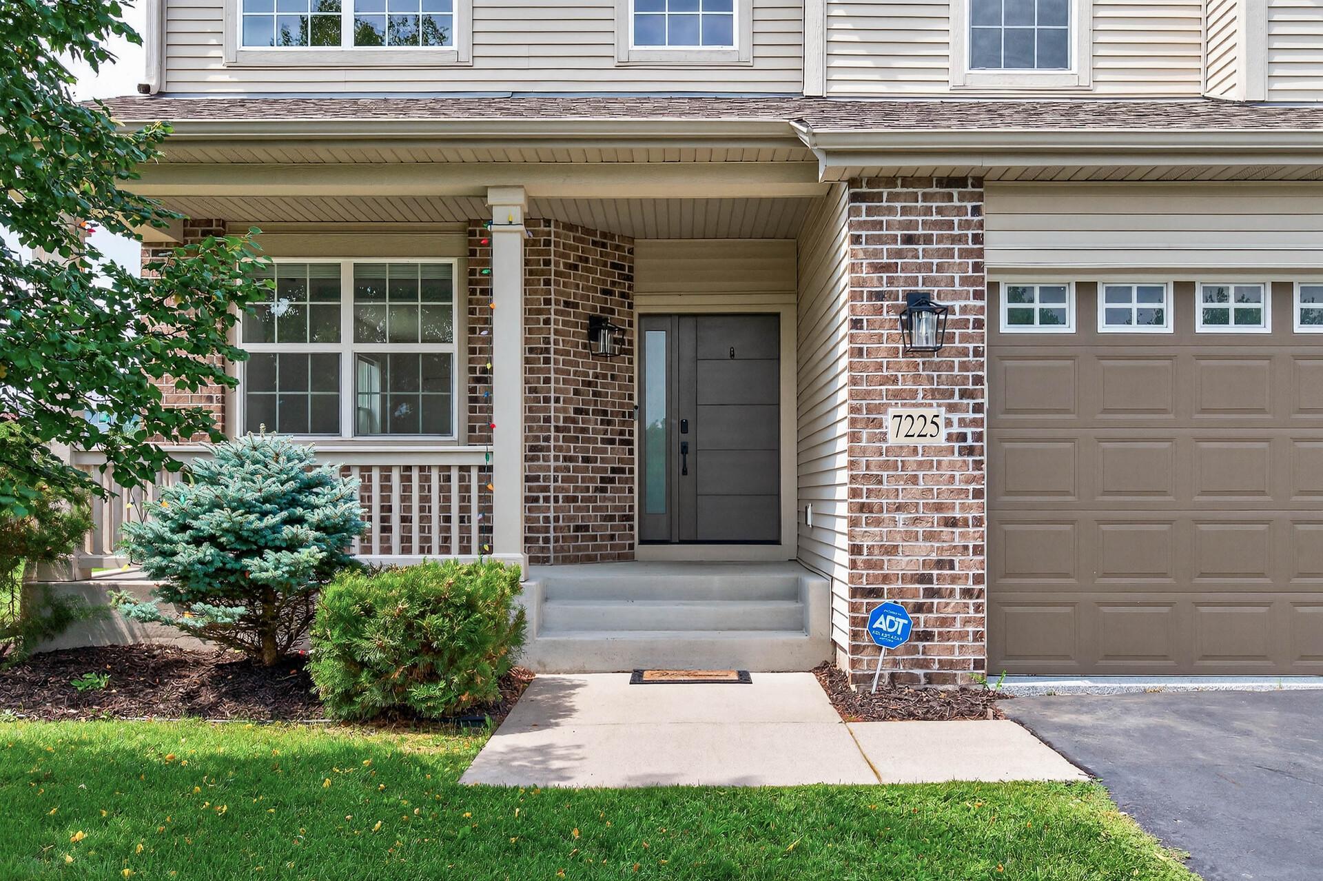 7225 Everest Lane N