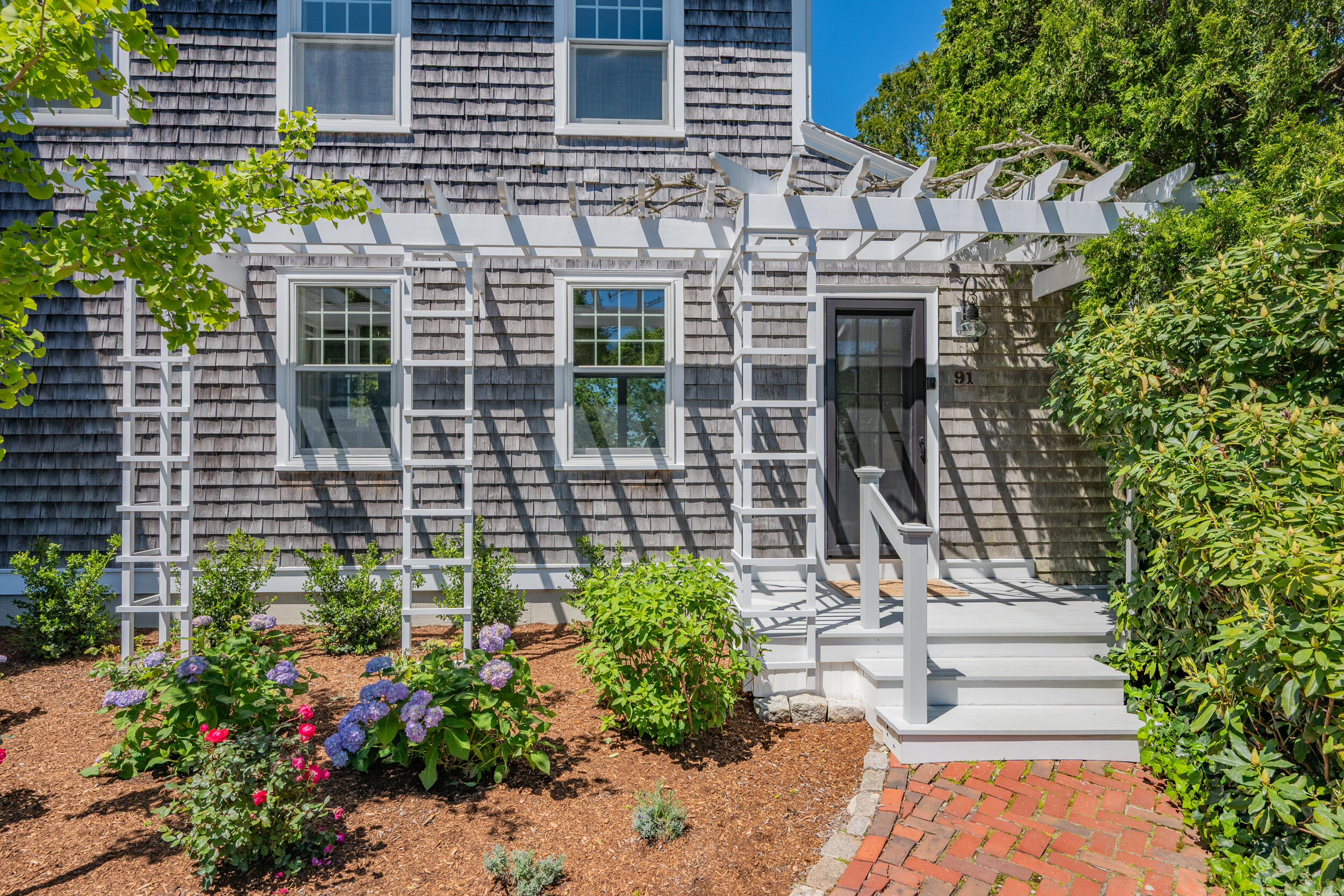 91 Allyn Lane
