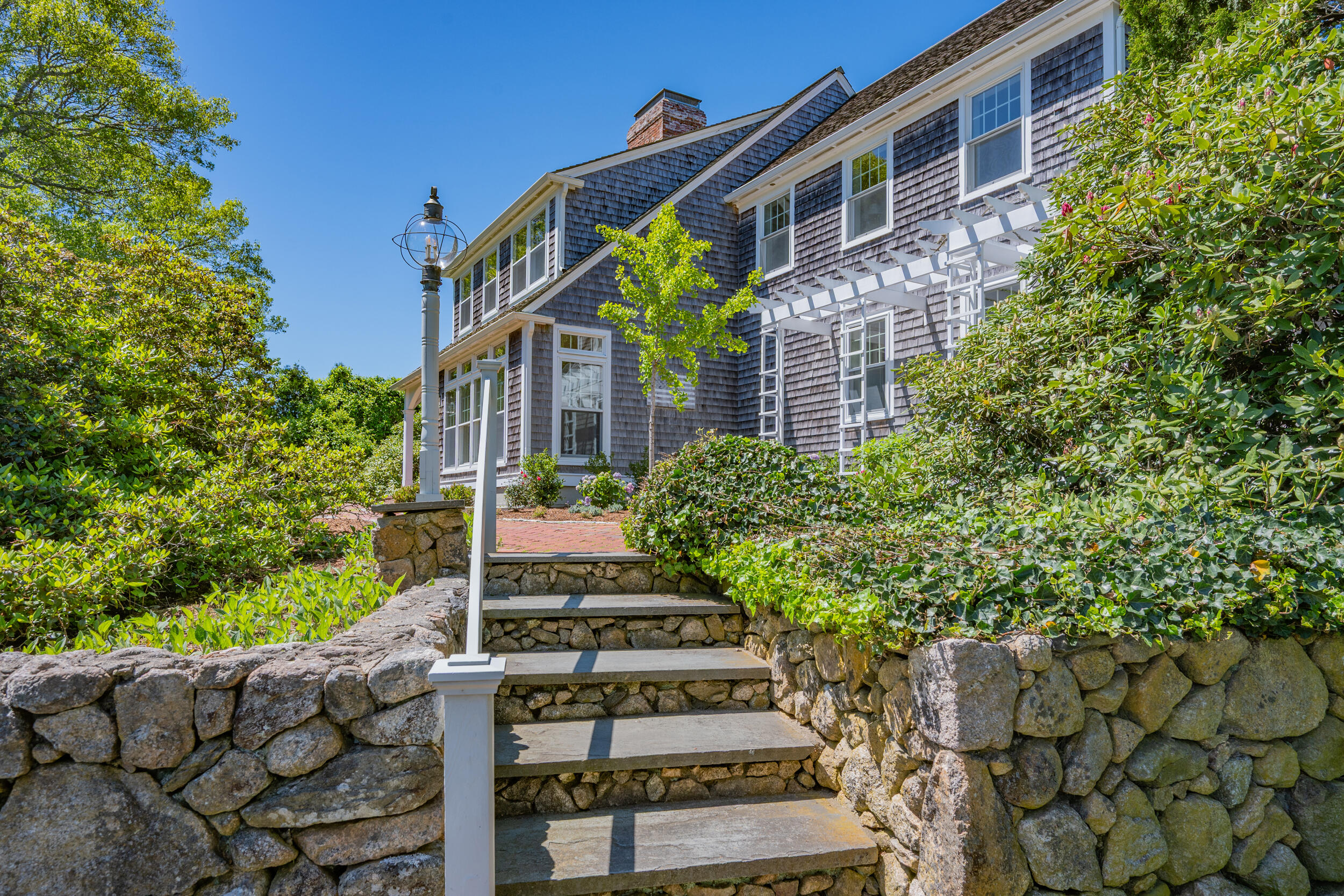 91 Allyn Lane