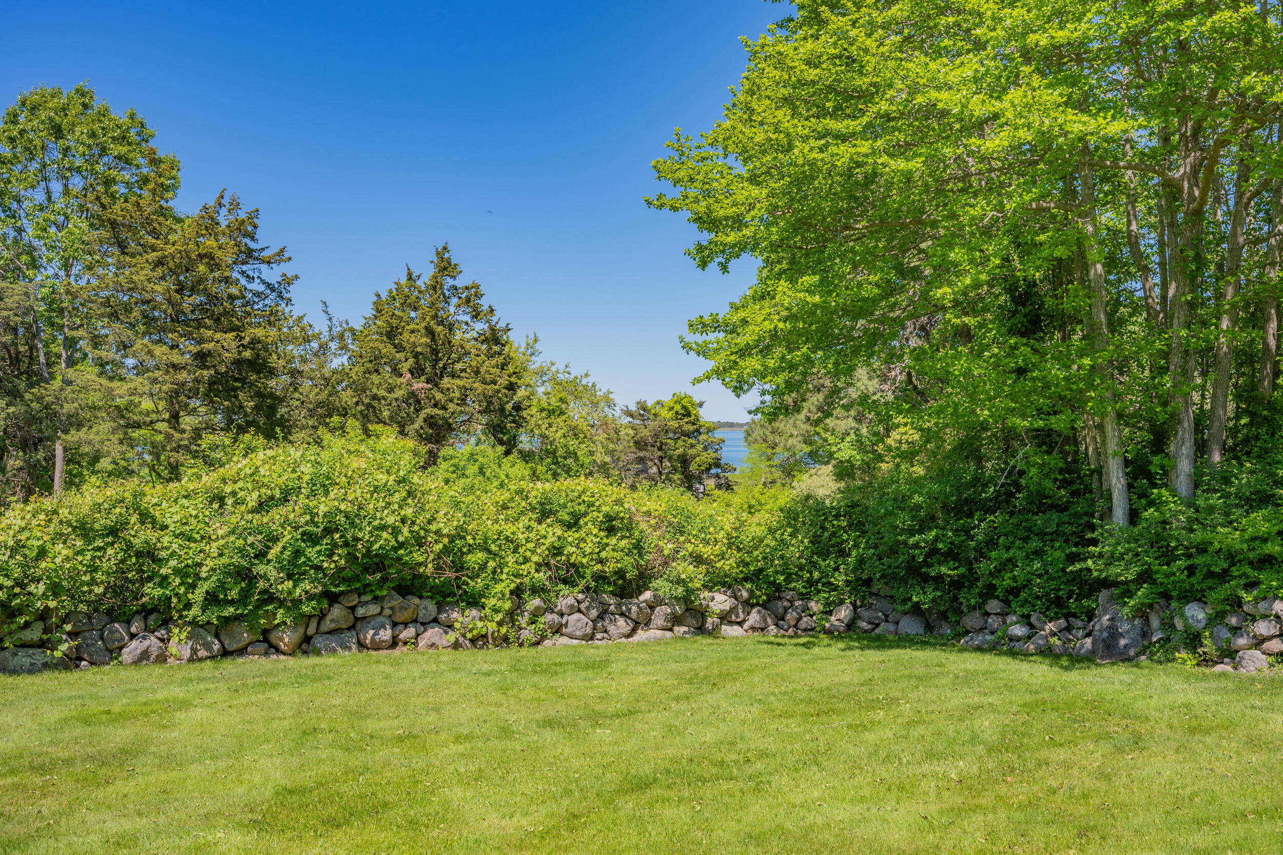 91 Allyn Lane