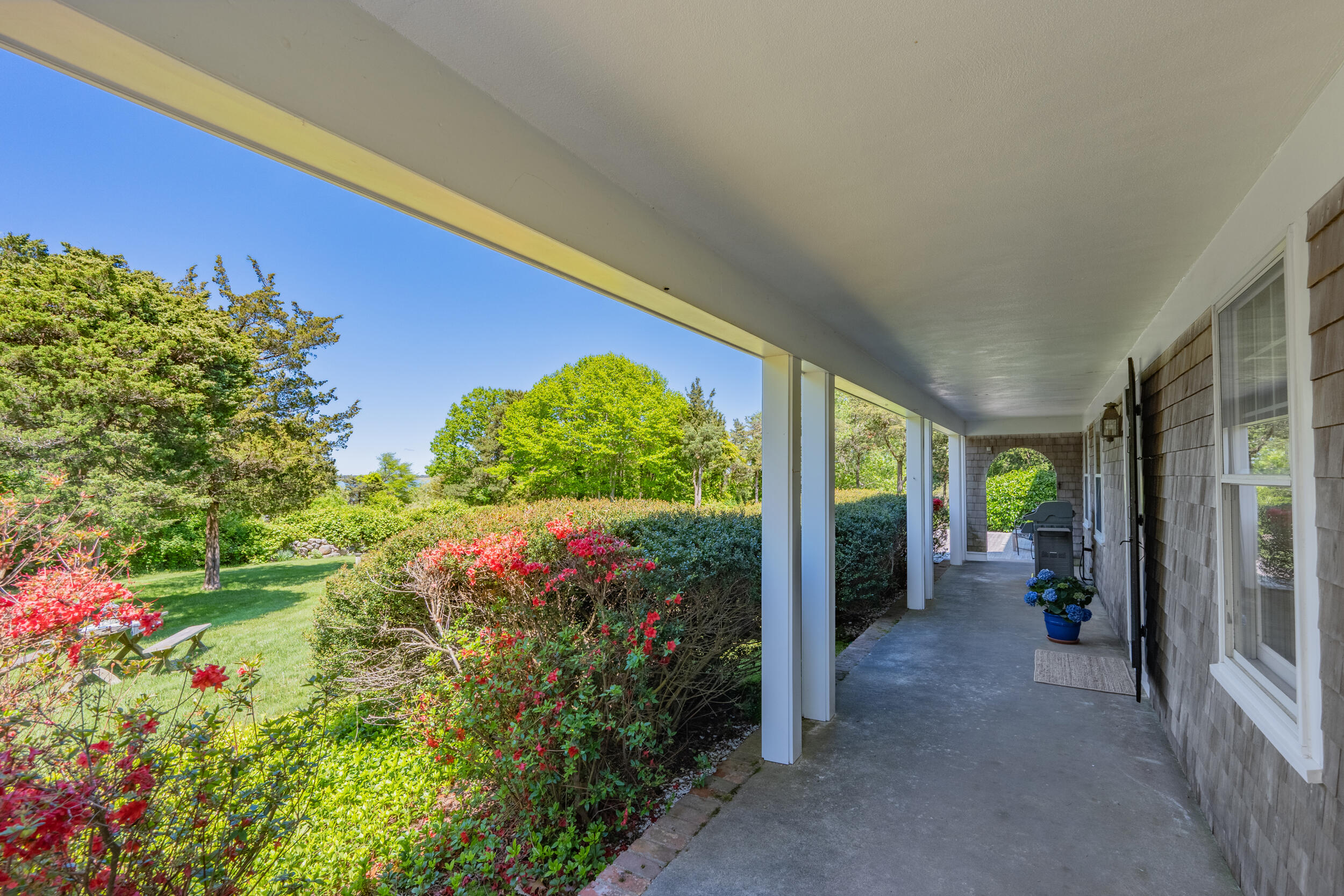 91 Allyn Lane