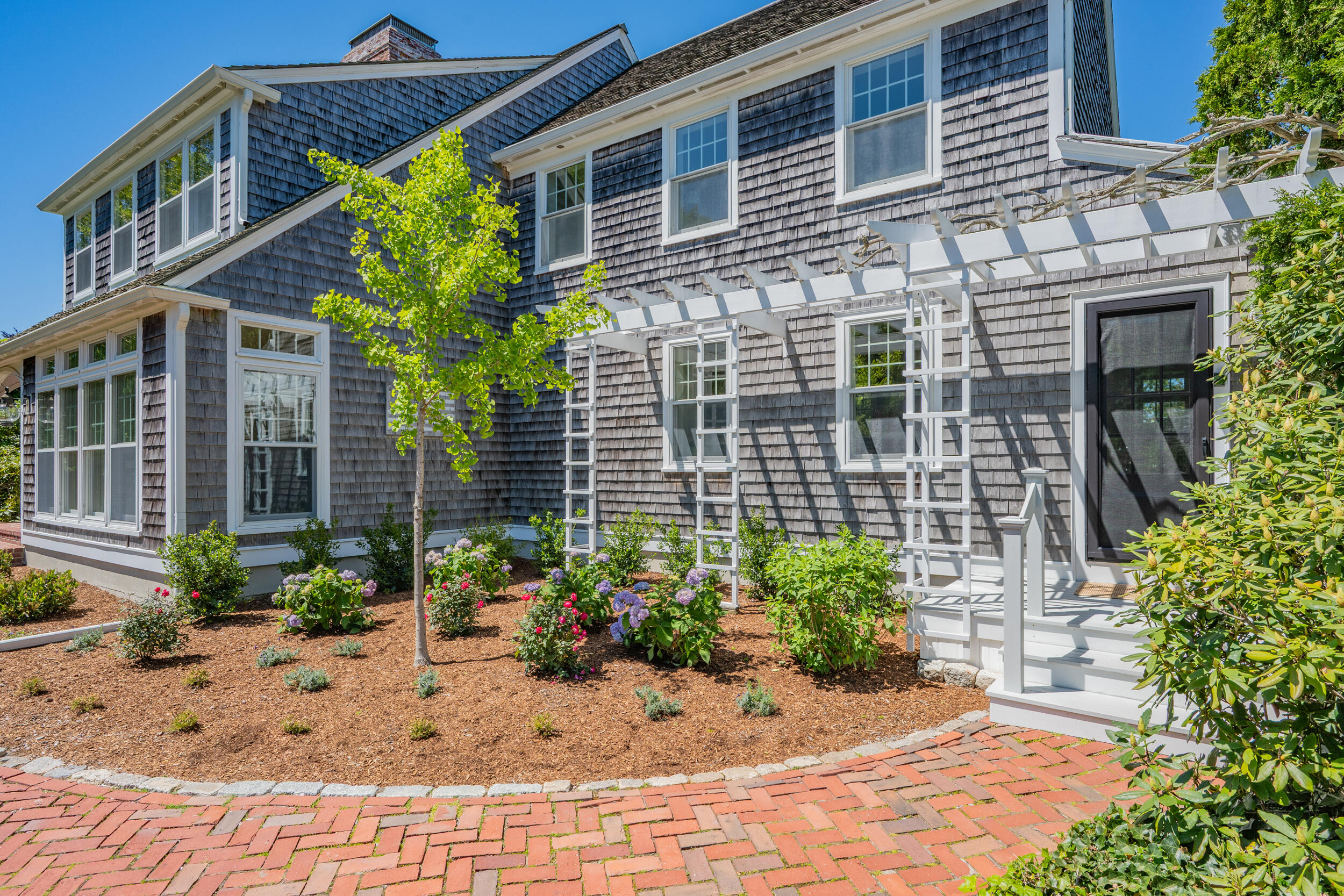 91 Allyn Lane