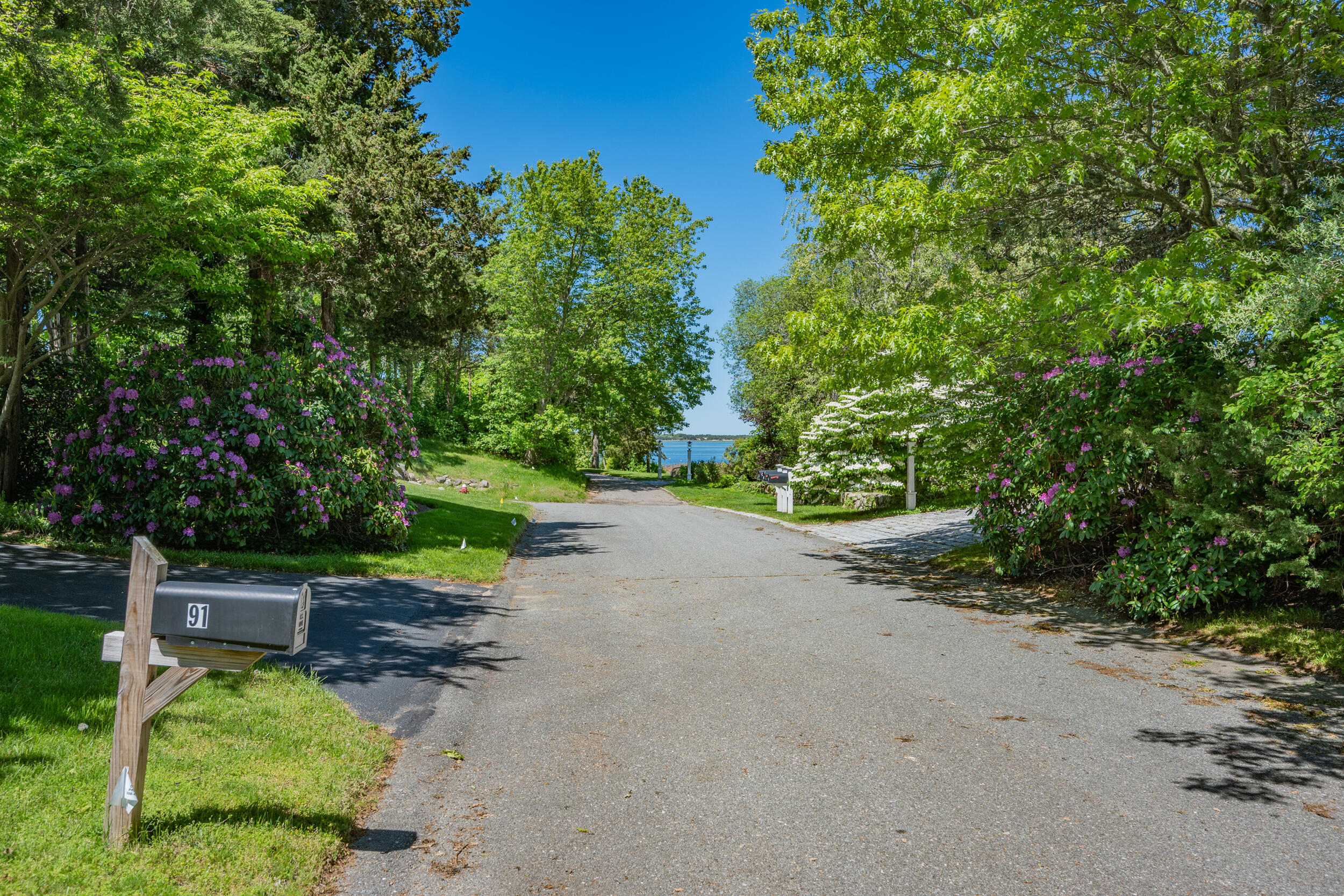 91 Allyn Lane