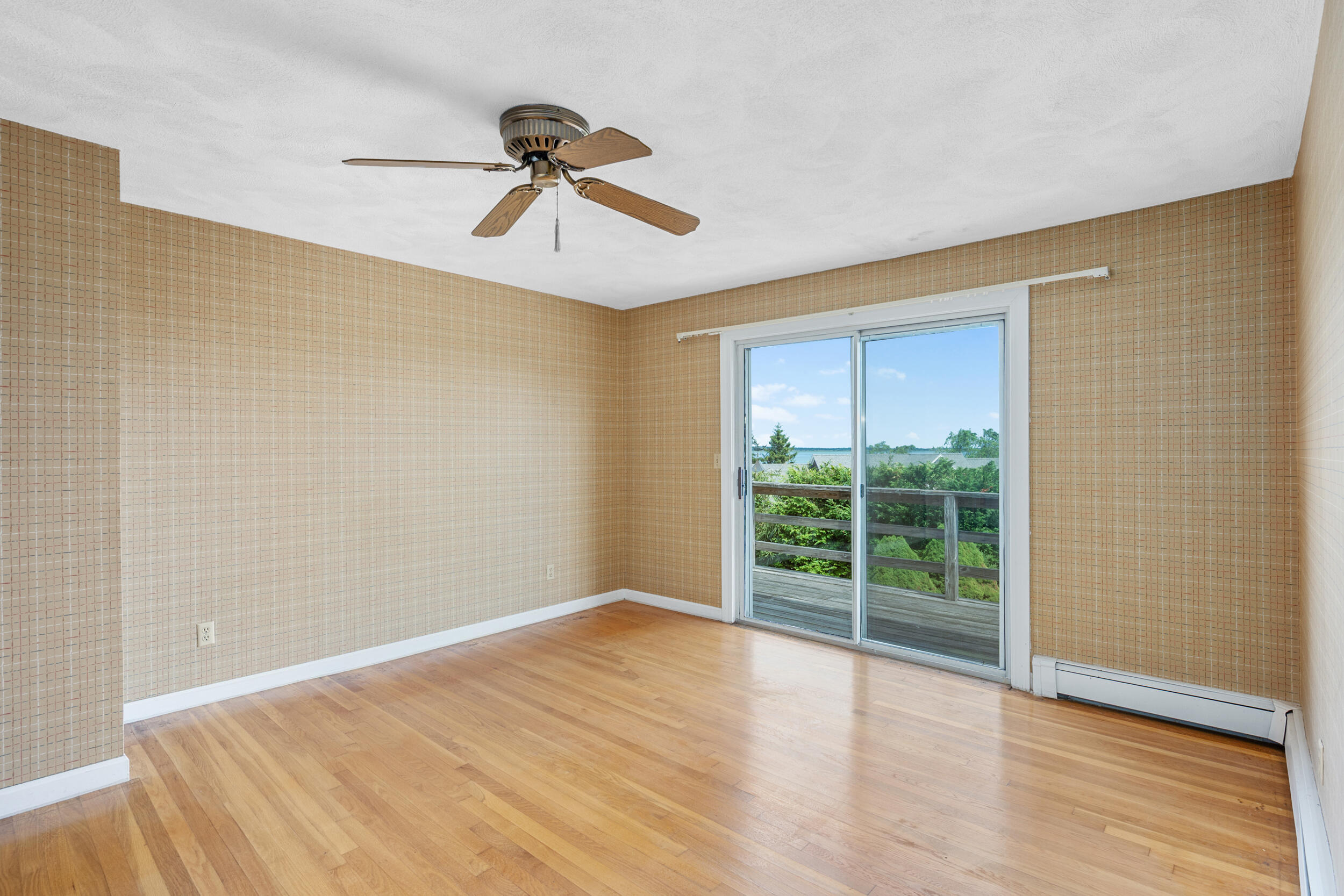 93 Harris Meadow Lane