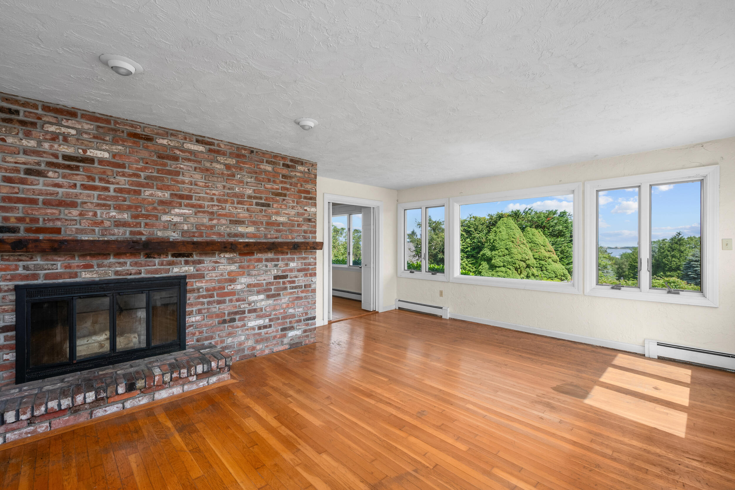 93 Harris Meadow Lane