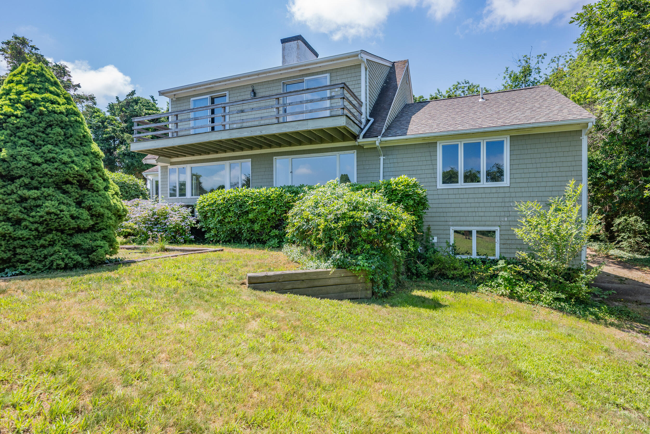 93 Harris Meadow Lane