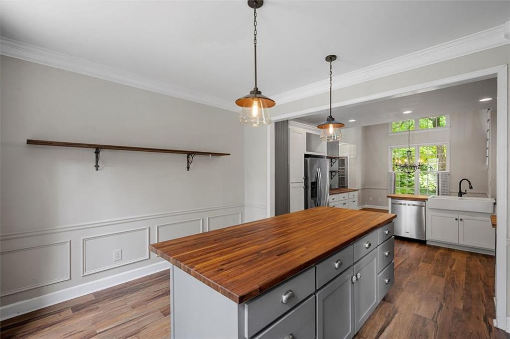 388 Argonne Court NW
