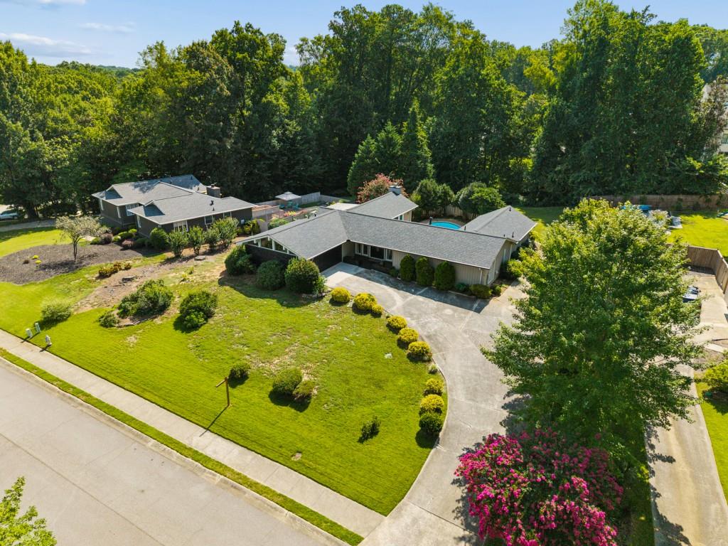 746 Hillwood Drive