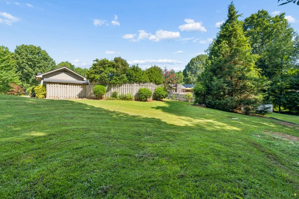 746 Hillwood Drive