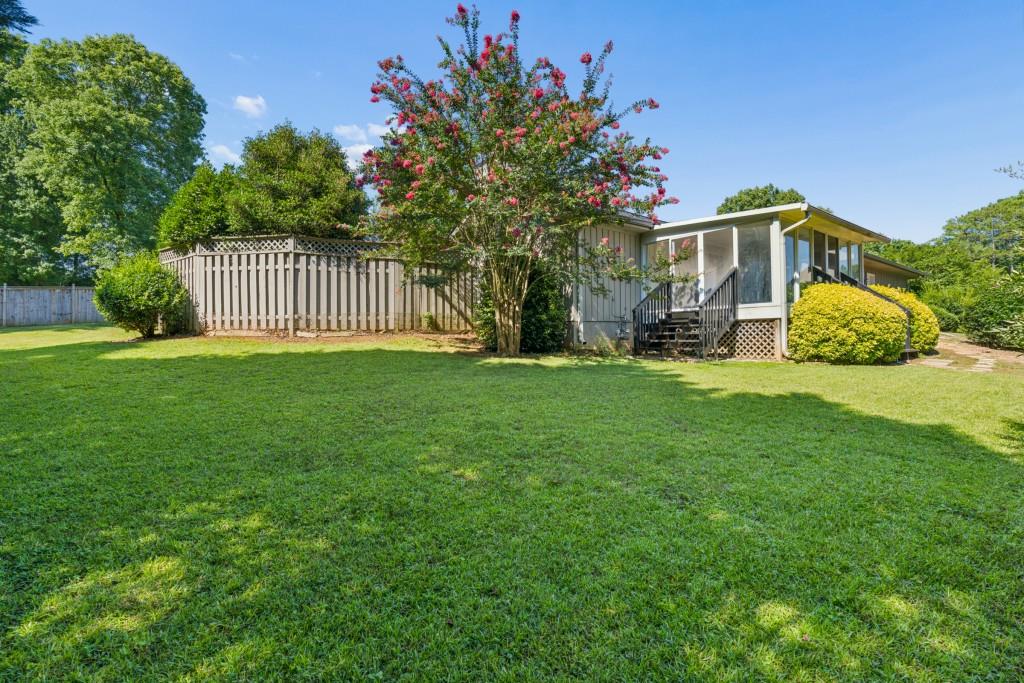 746 Hillwood Drive