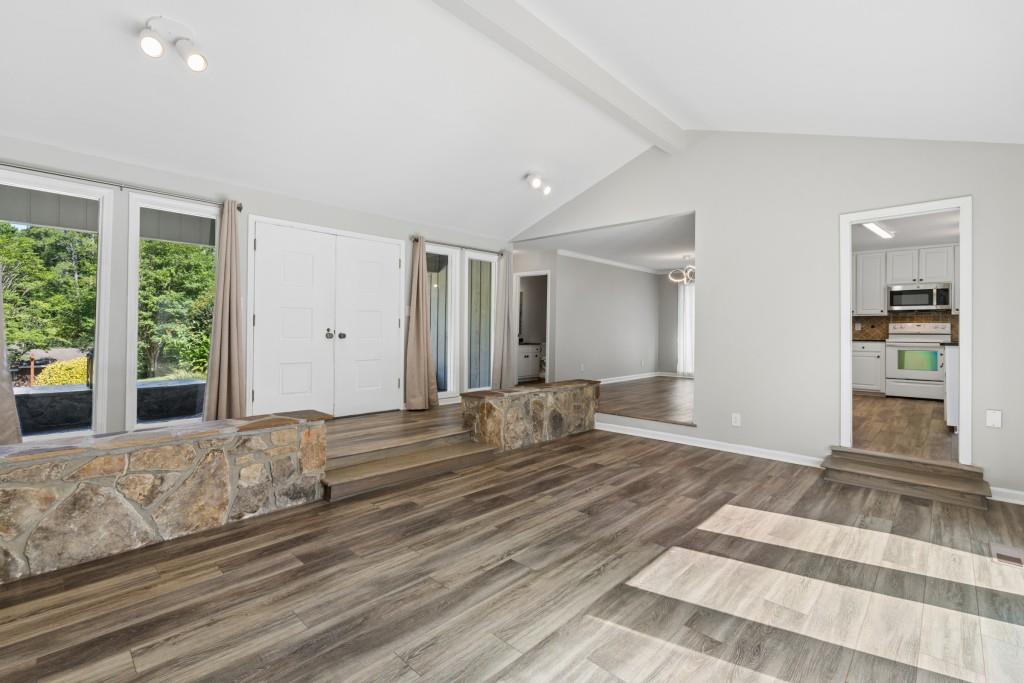 746 Hillwood Drive