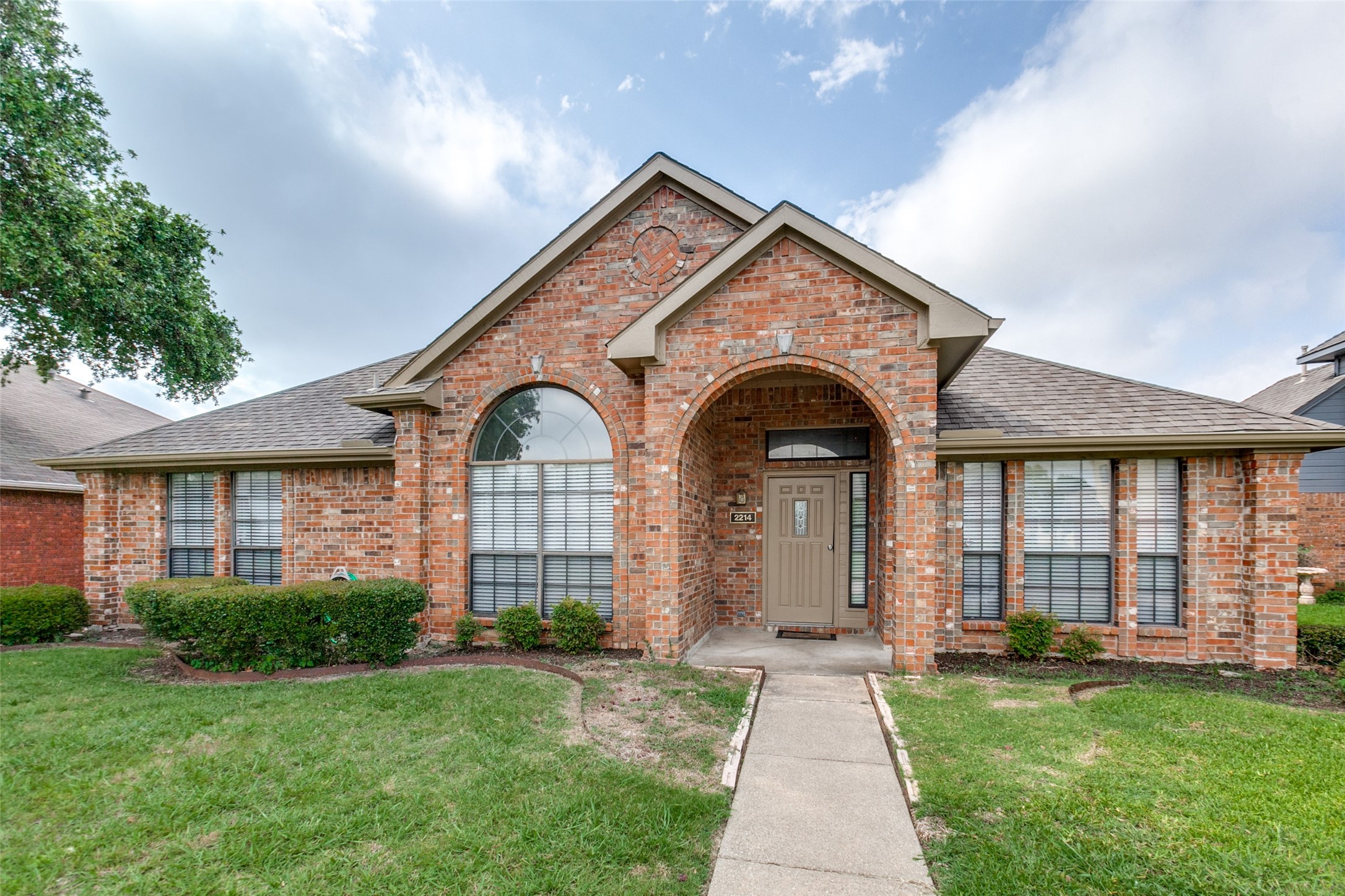 2214 Mcintosh Drive