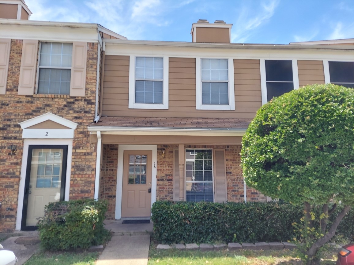 703 Lee Street 3A