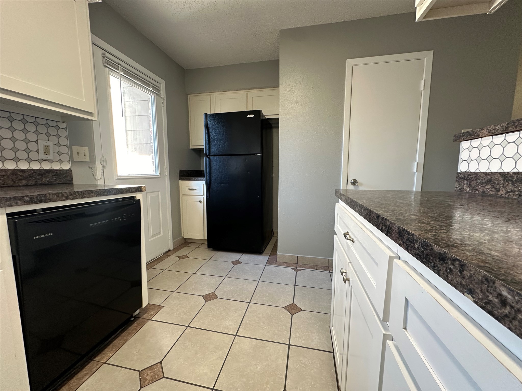 703 Lee Street 3A