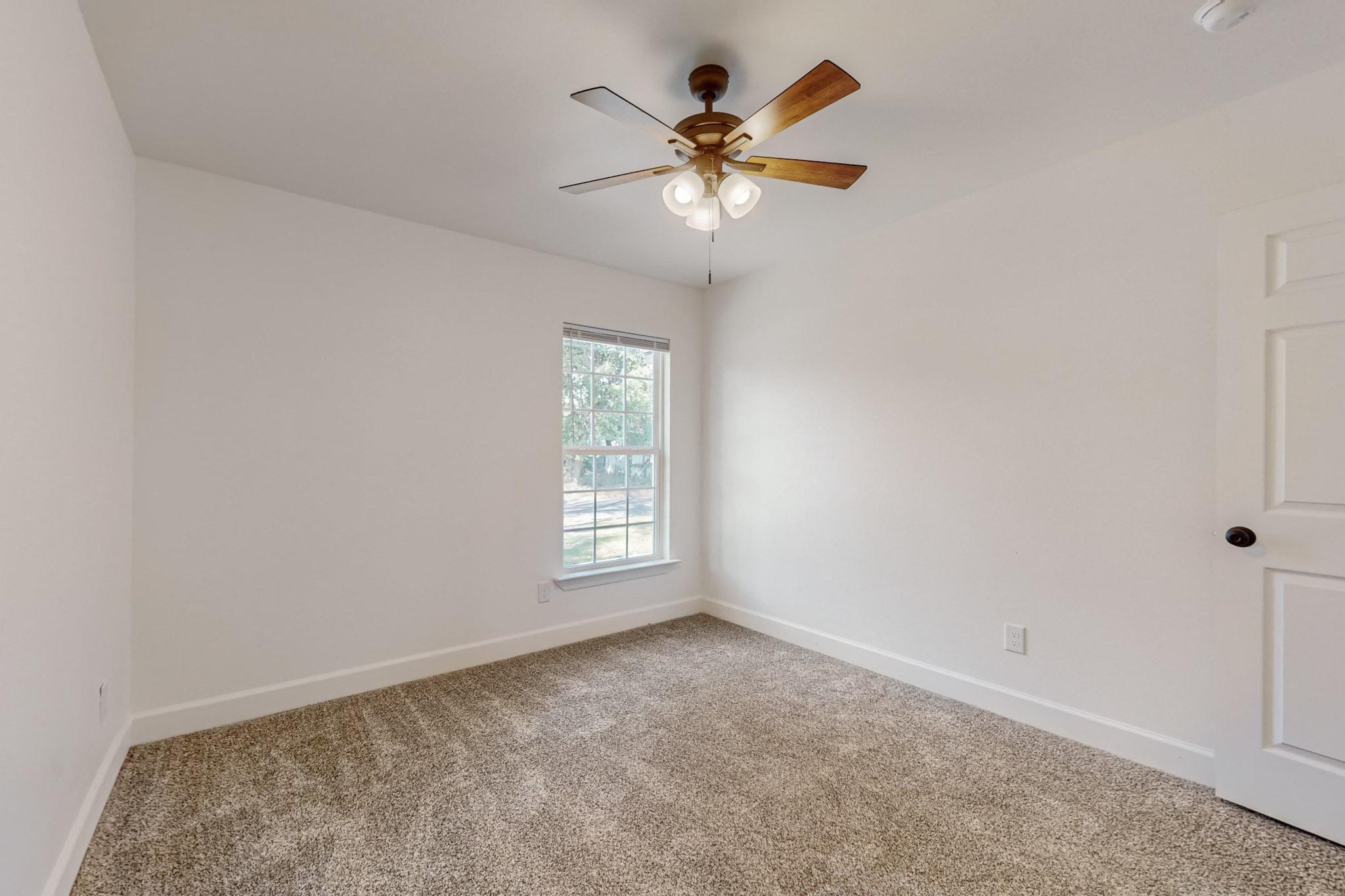 203 W Alamo Street