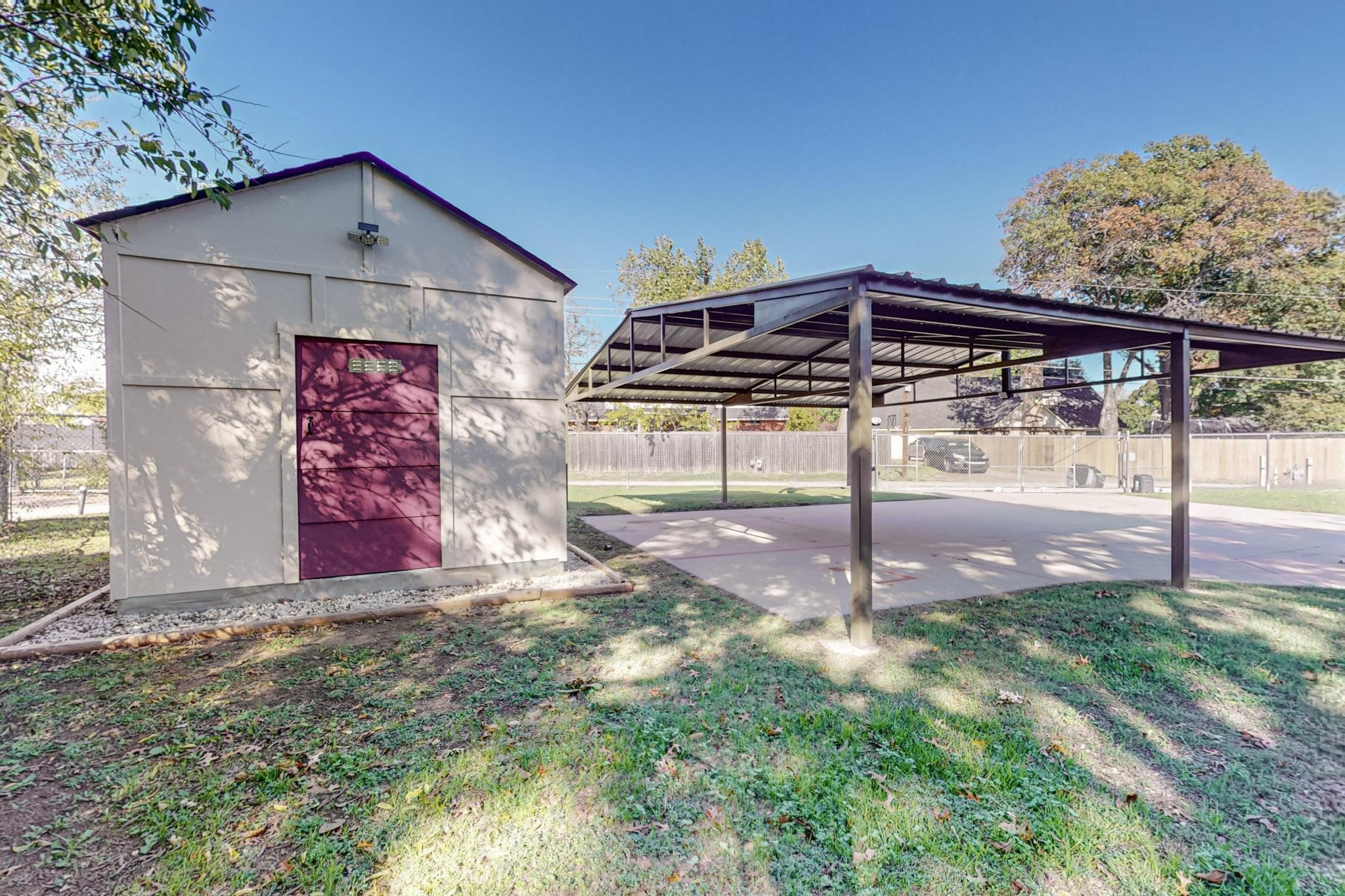 3425 Shady Hollow Lane