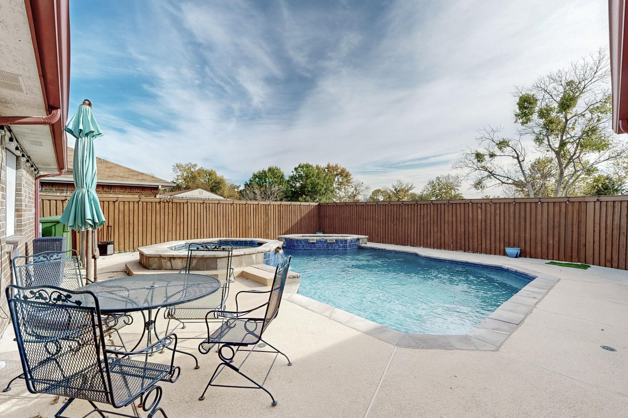 4506 Westlake Drive