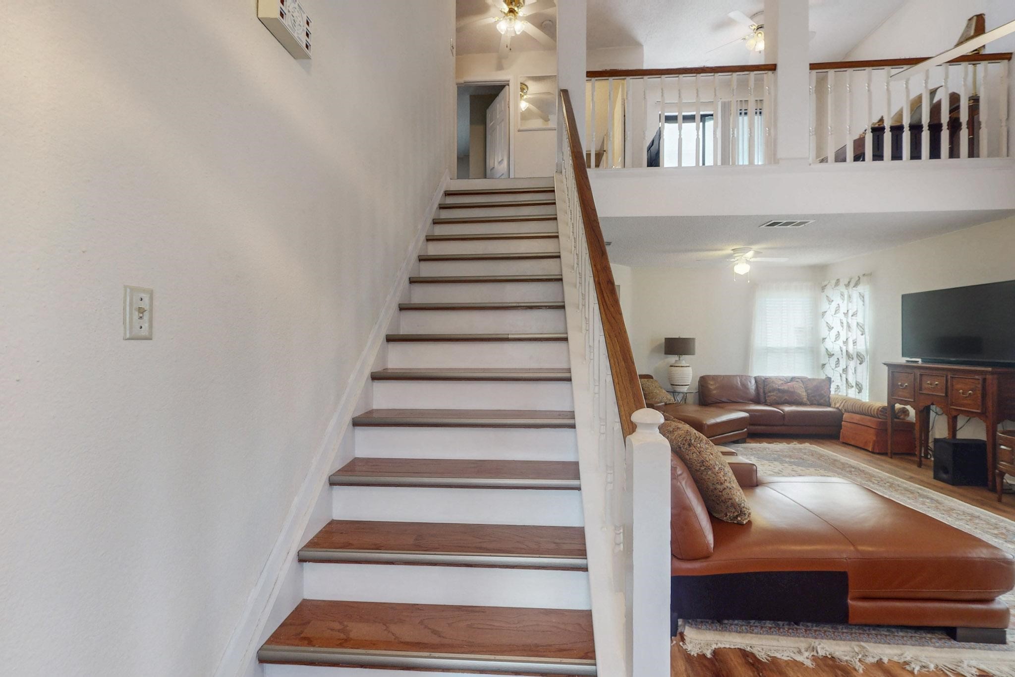 4232 Phoenix Drive