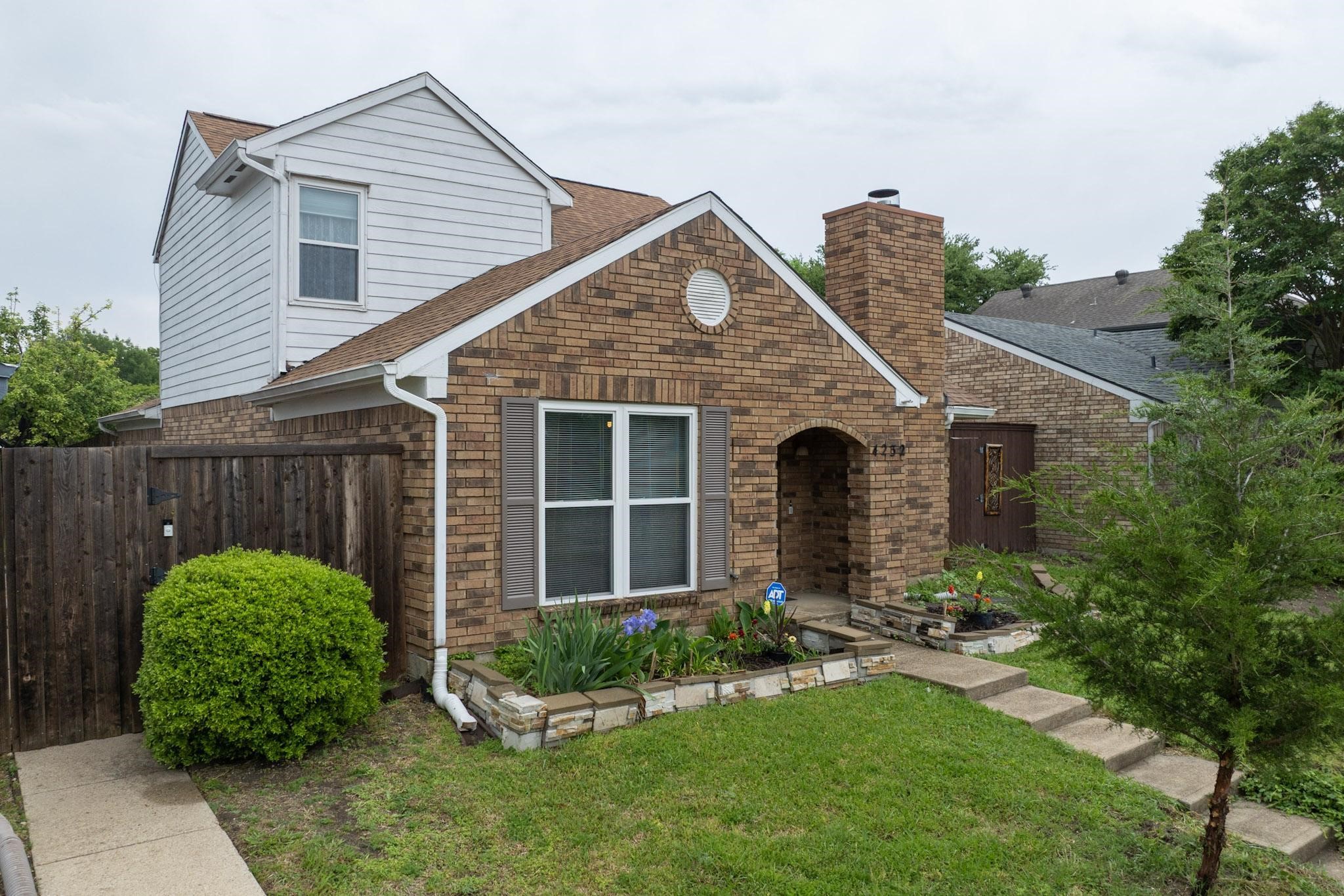4232 Phoenix Drive