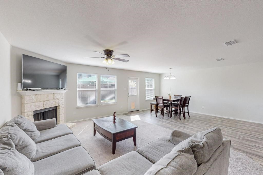 1103 Brazoria Road
