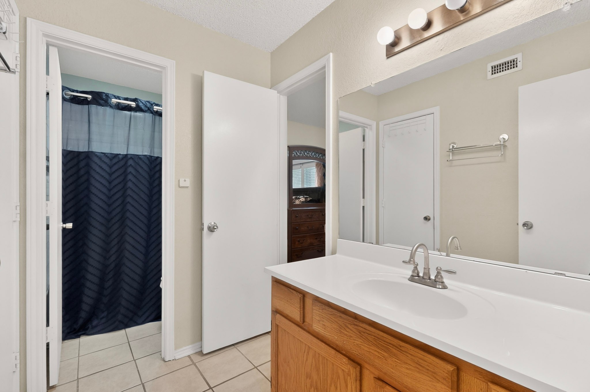 11801 Avery Lane