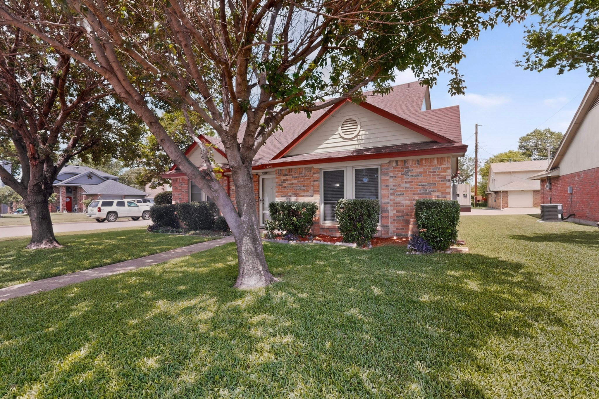 11801 Avery Lane