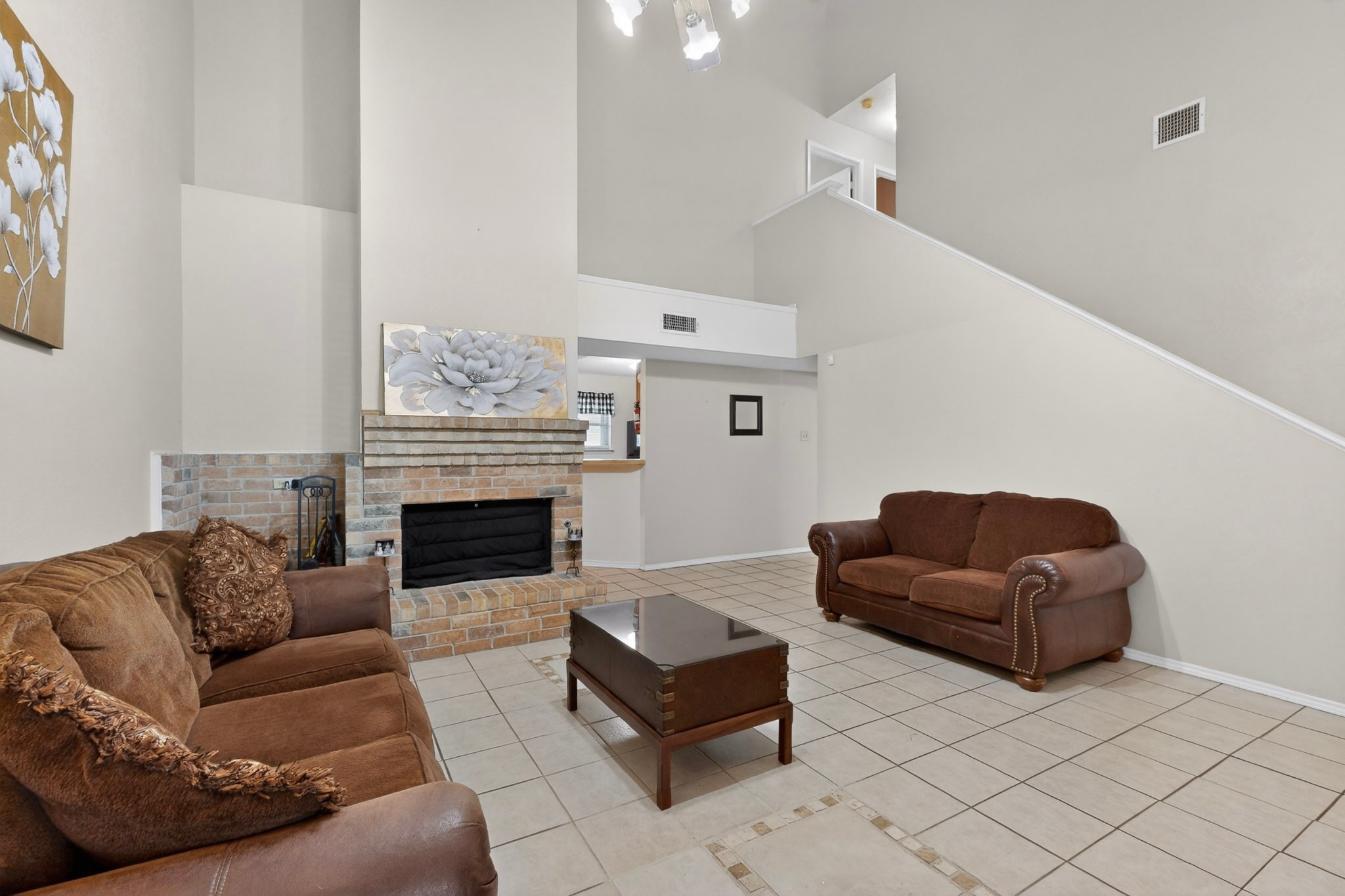 11801 Avery Lane