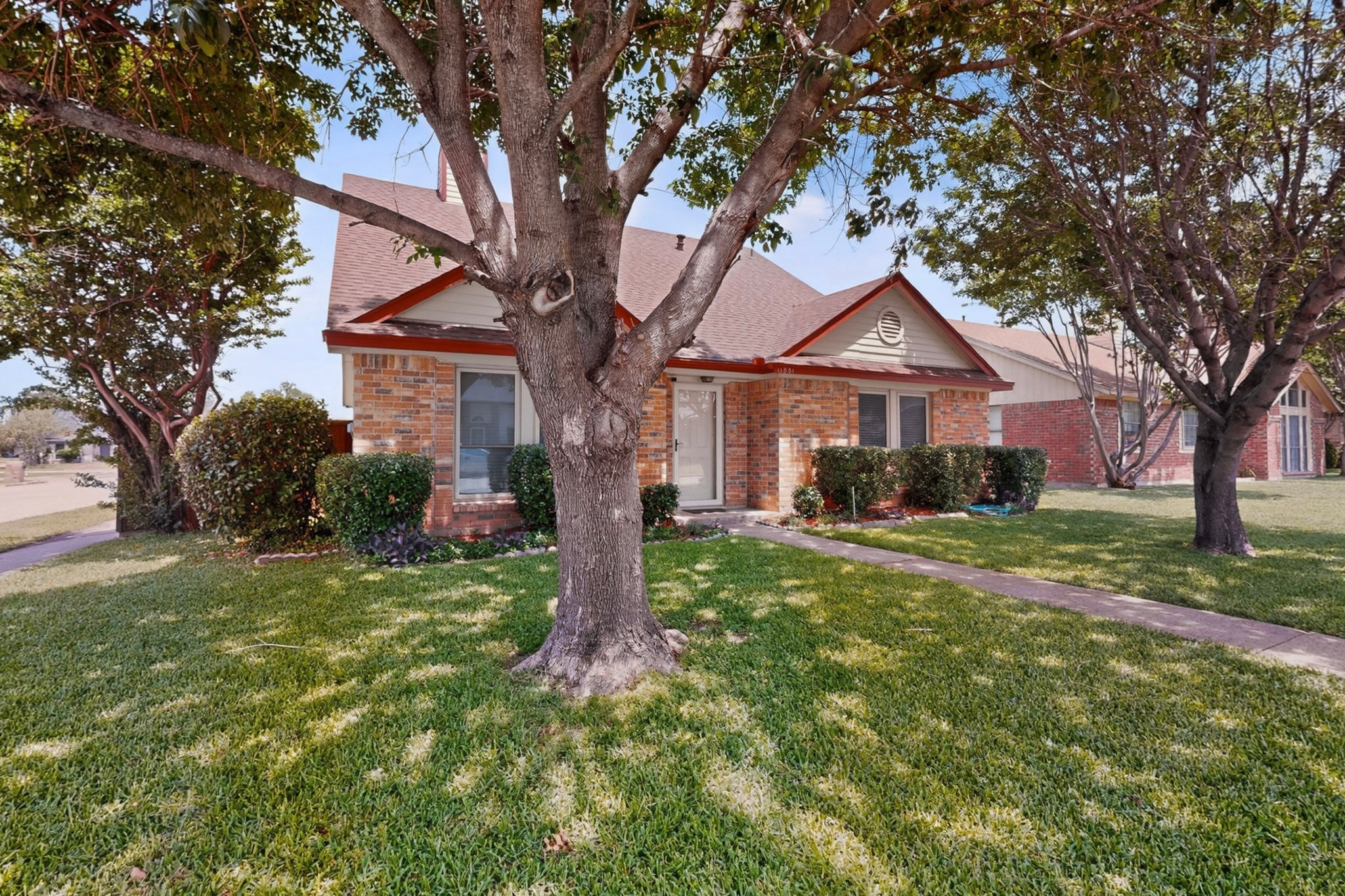 11801 Avery Lane