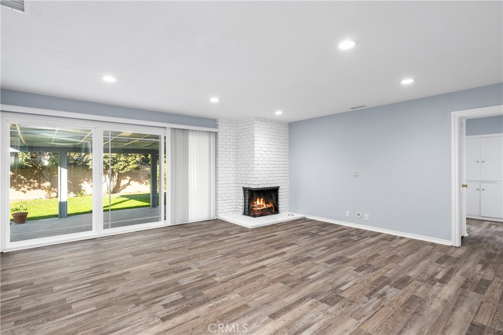 2427 E Normandy Drive