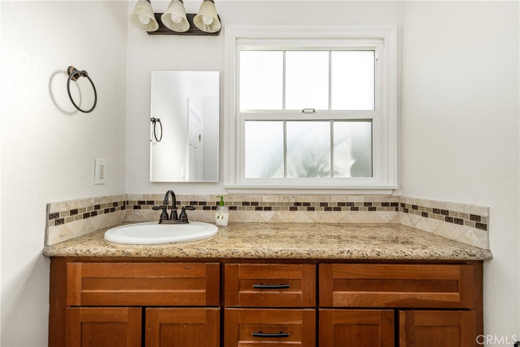 2427 E Normandy Drive